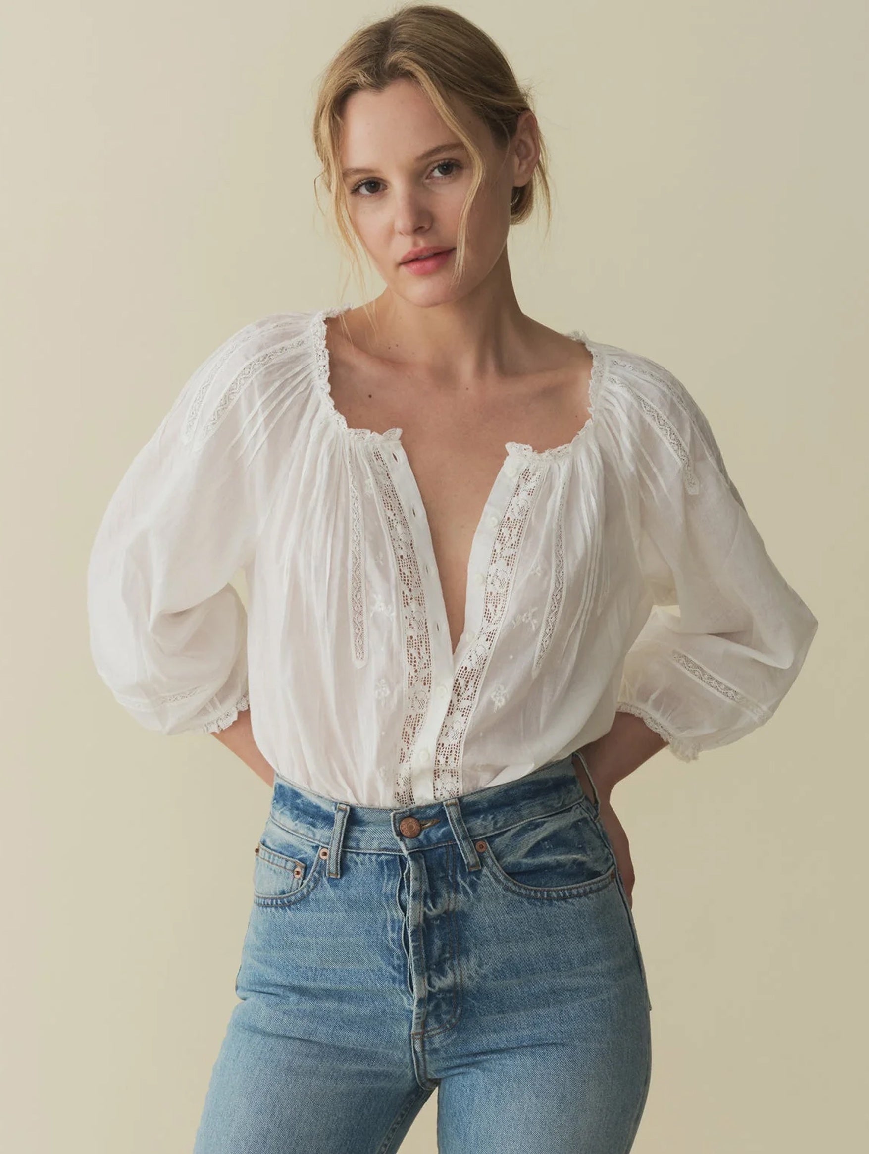 Abigail Top in Salt