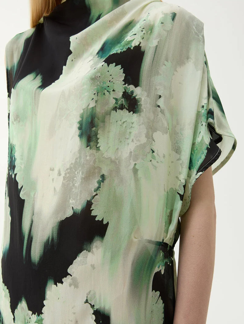 Alana Dress in Blurry Flower Green