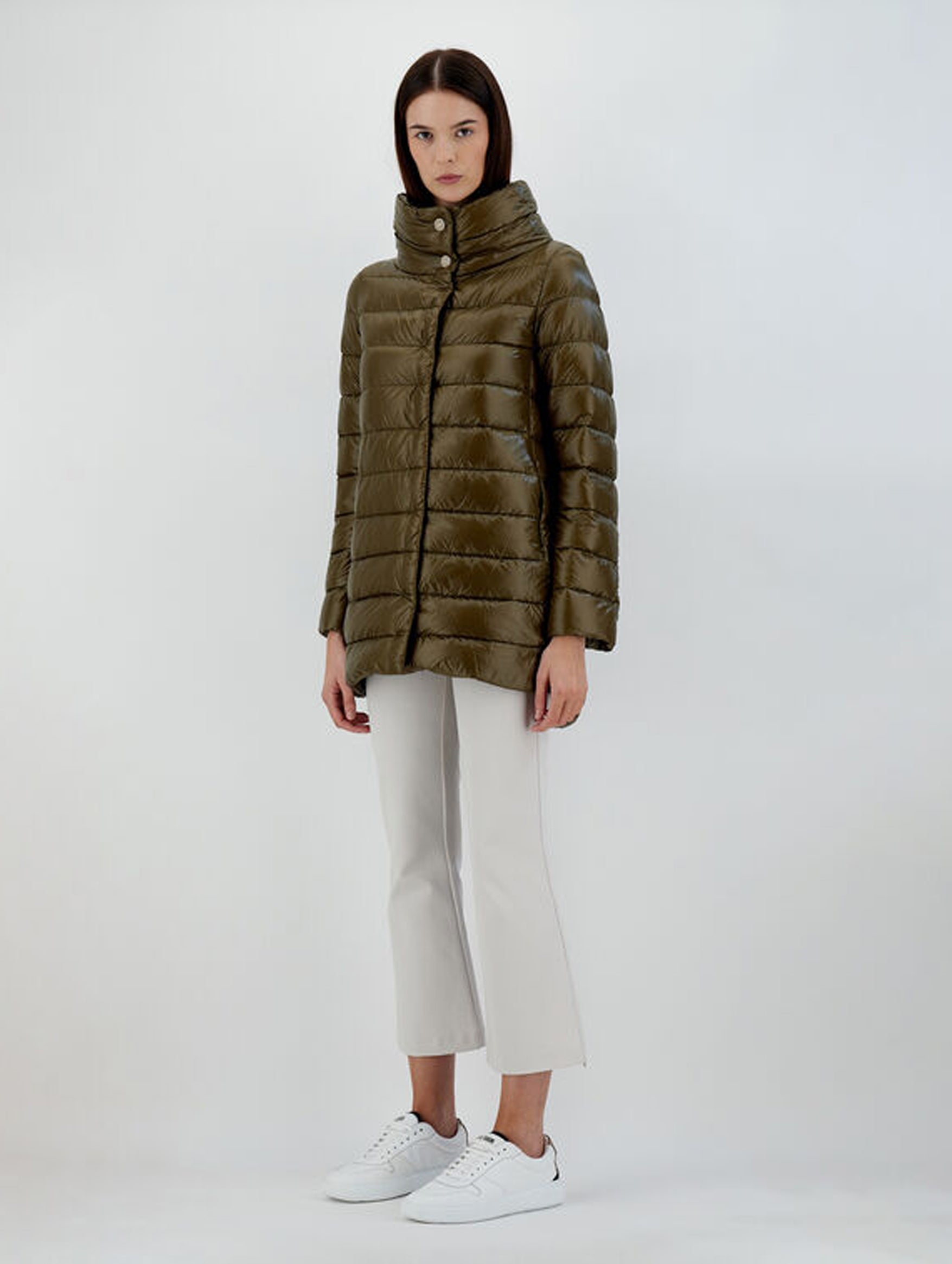 Amelia Ultralight Puffer Jacket in Military Green