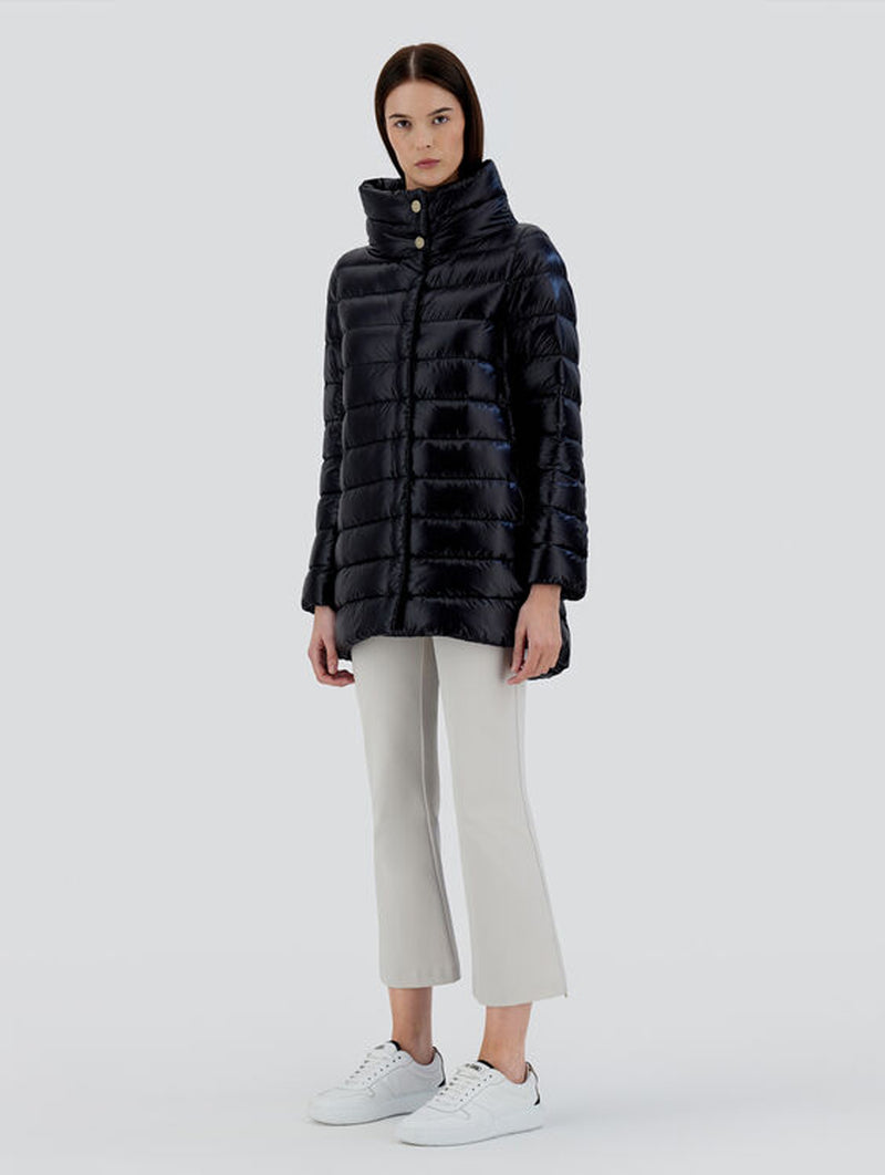 Amelia Ultralight Puffer Jacket in Black