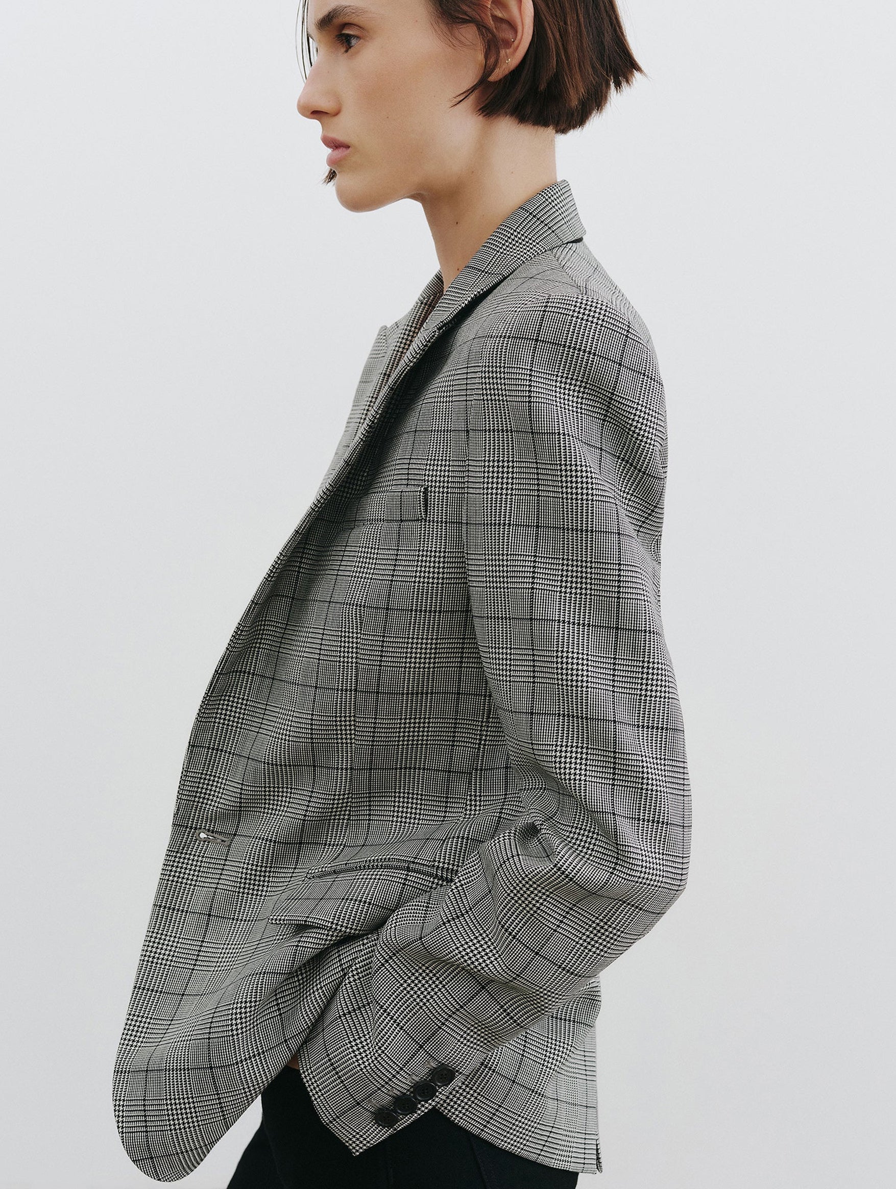 Anabel Wool Tailored Blazer in Black Plaid
