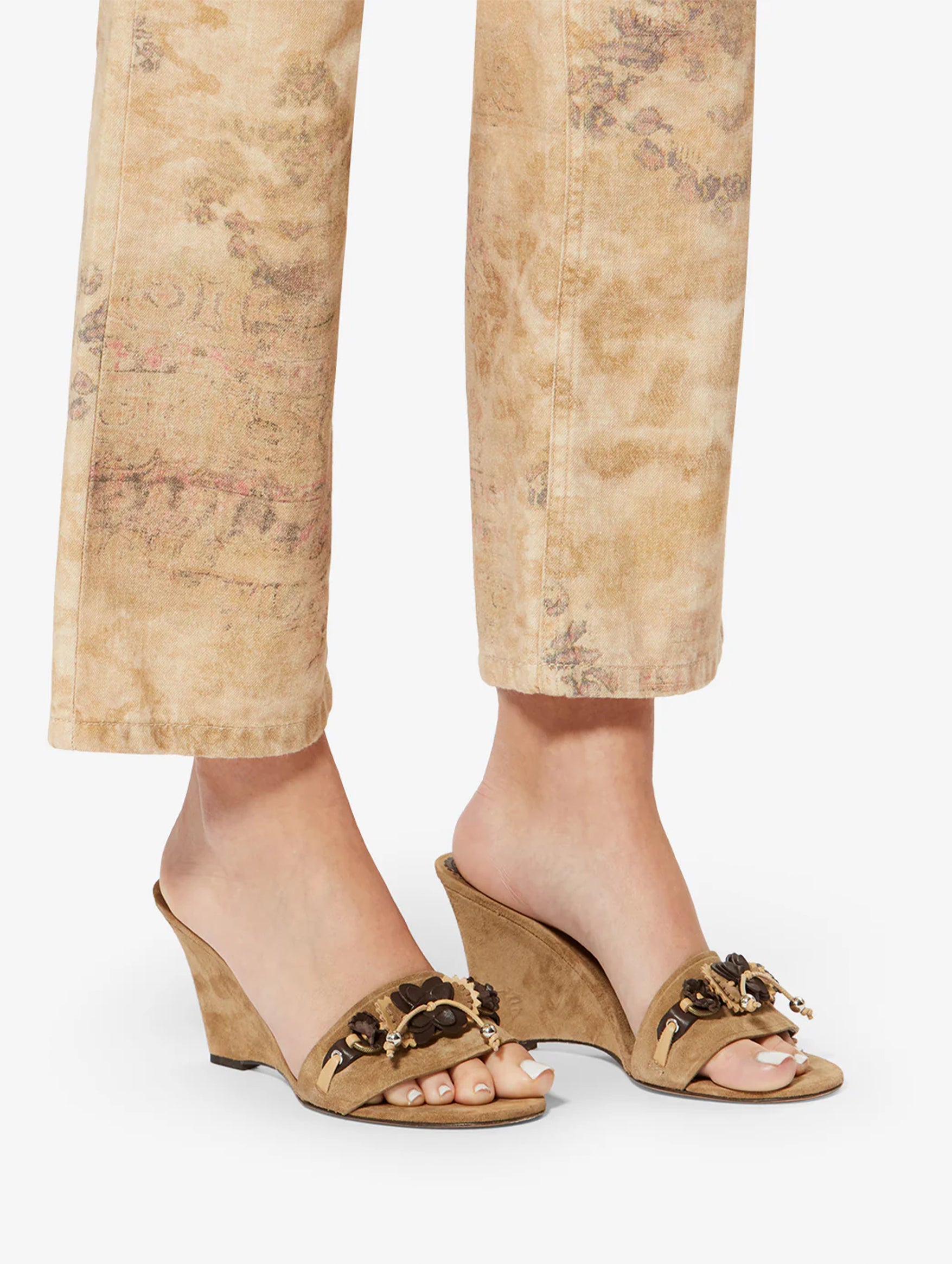 Anee Sandals in Taupe