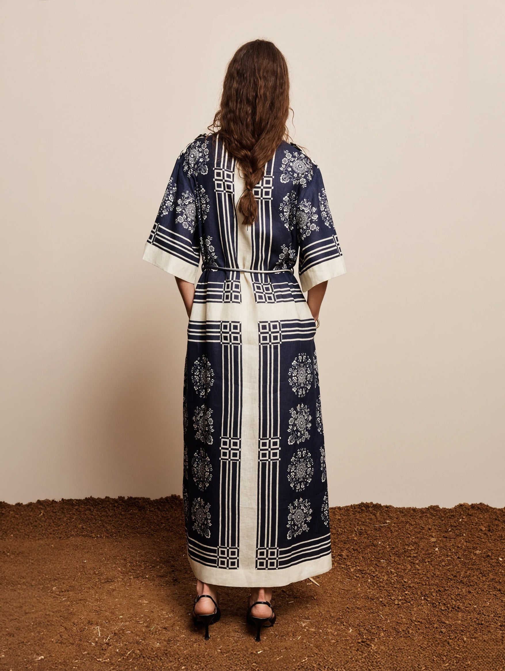 Banderra Linen Shirtdress in Ink