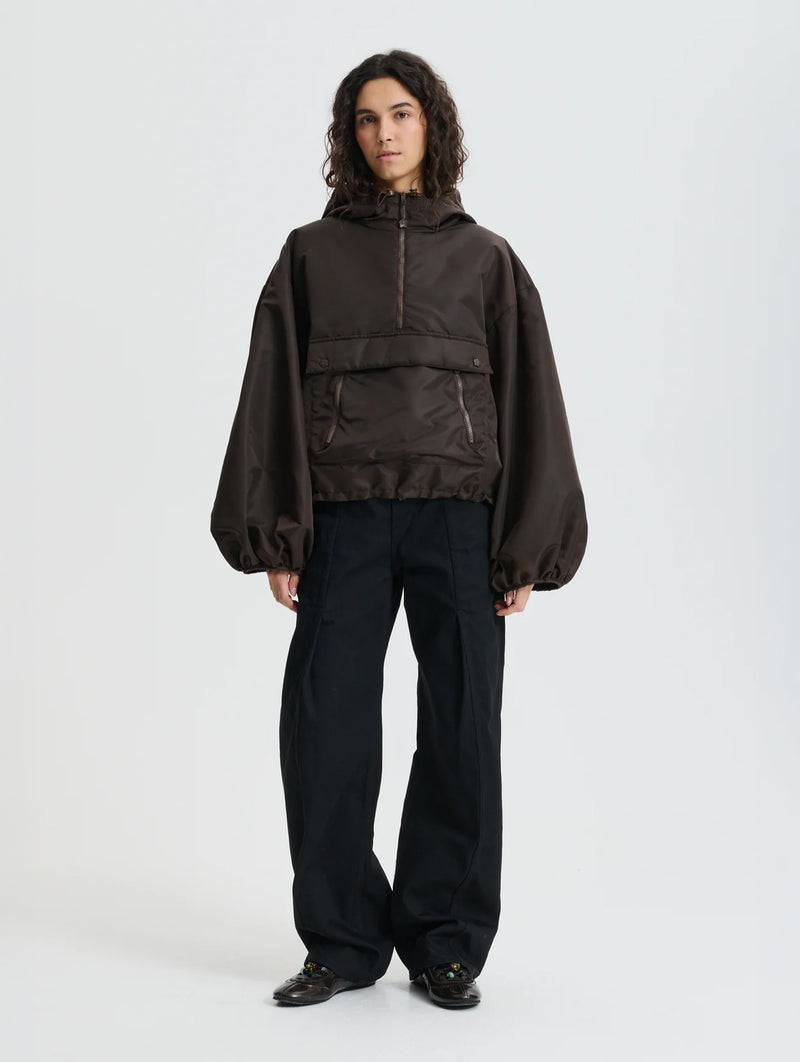 Beverly Anorak in Brown
