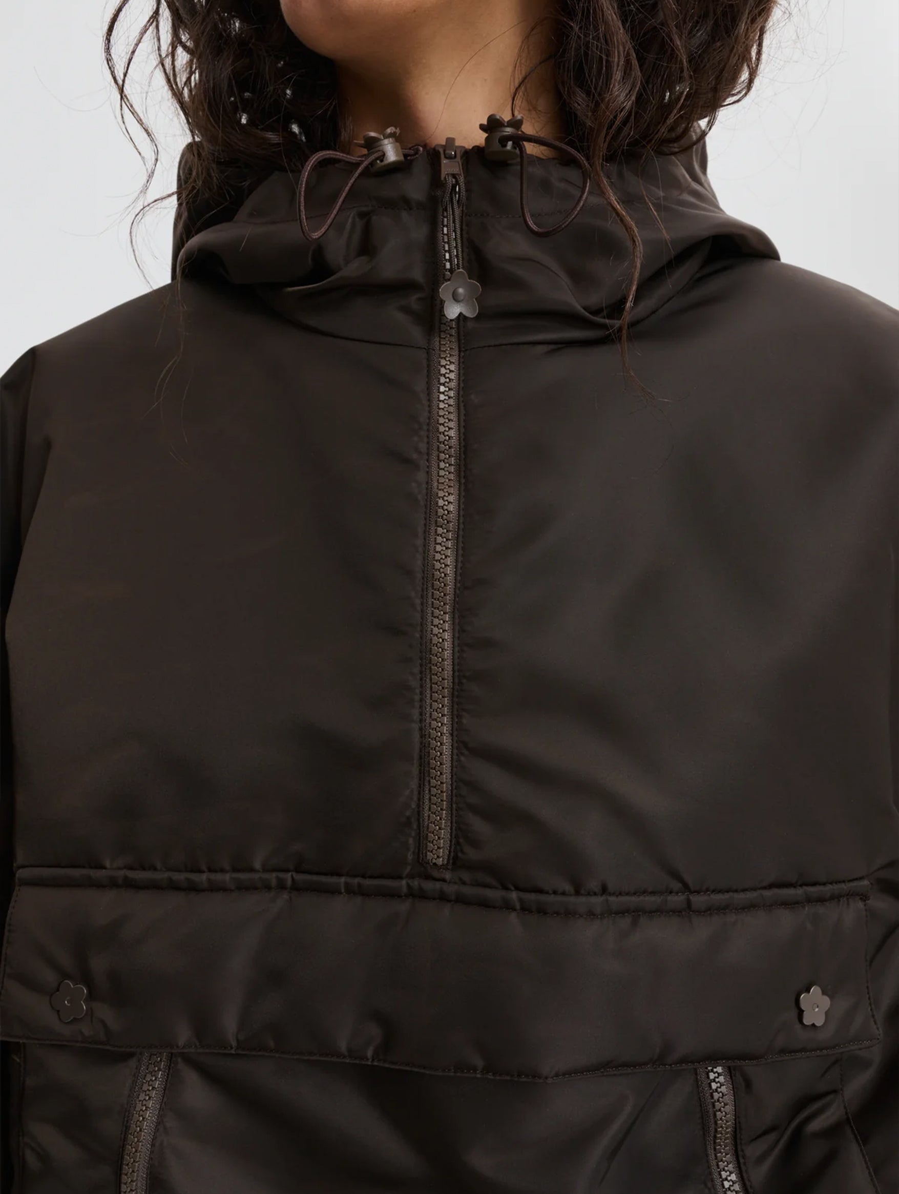 Beverly Anorak in Brown