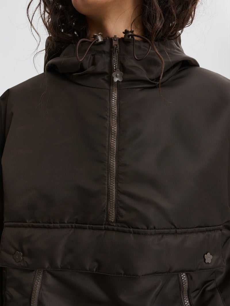 Beverly Anorak in Brown