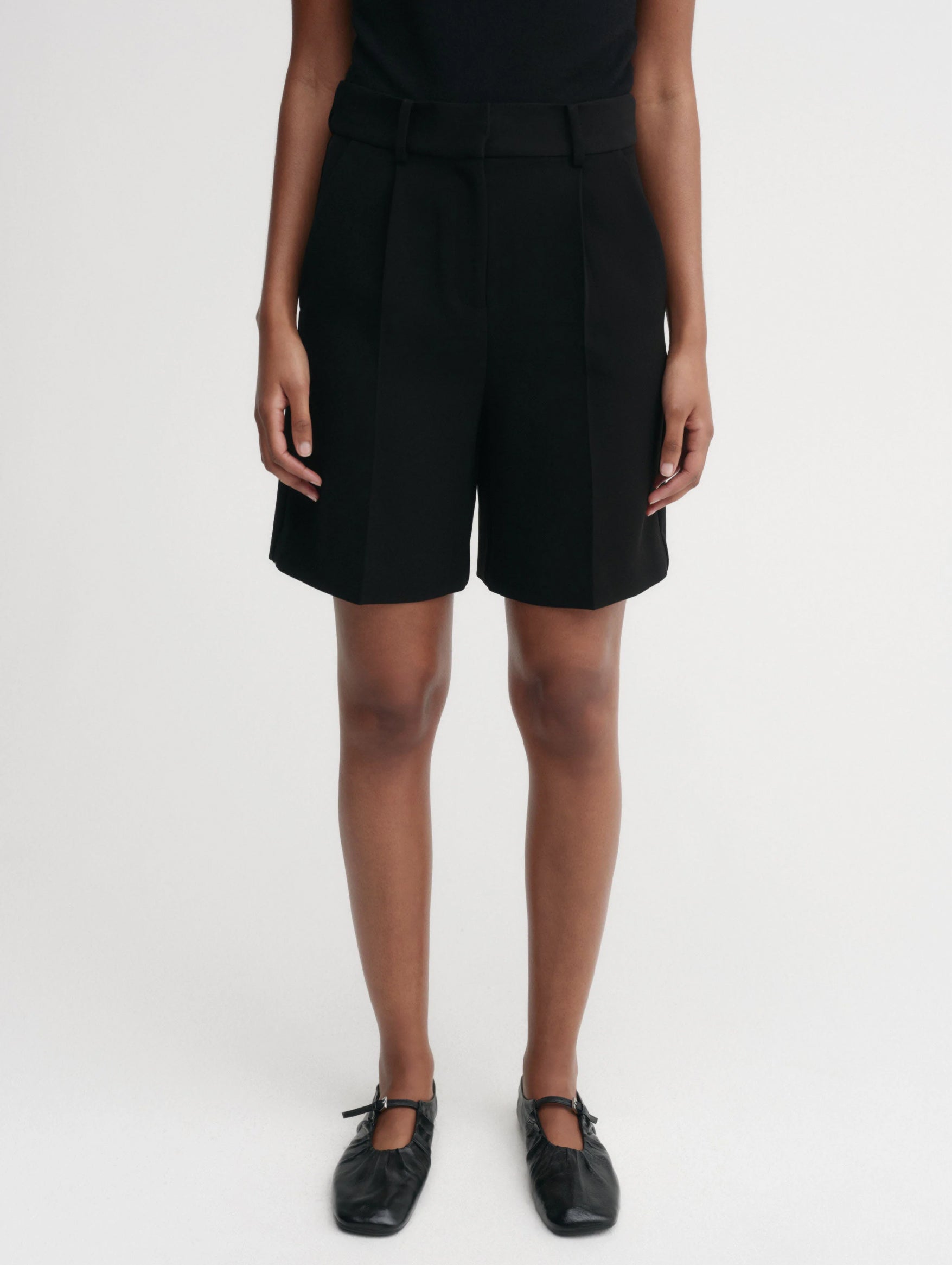 Blair Crepe Shorts in Black