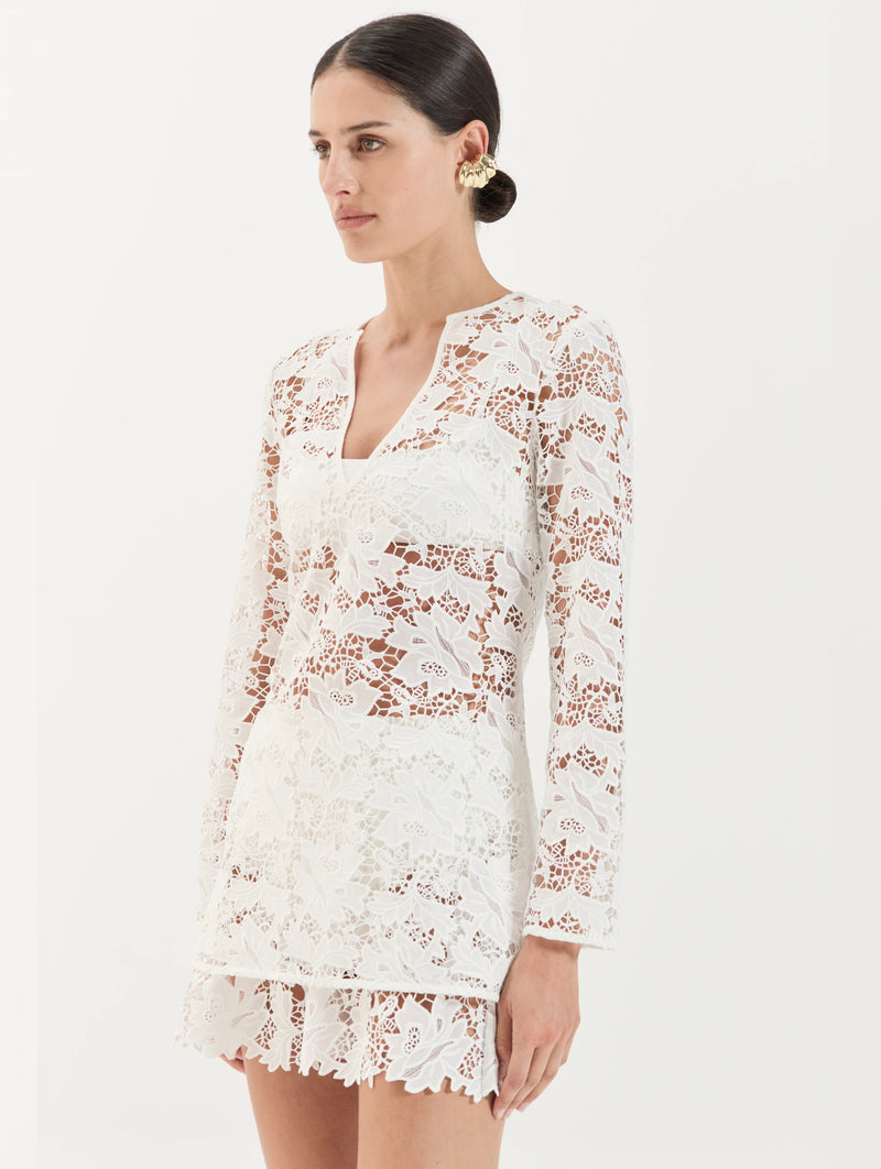 Bonnie Short in Crochet Lace