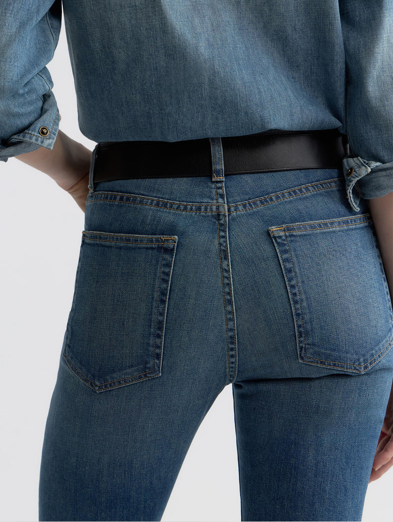 Boot Cut Jean in Classic Wash