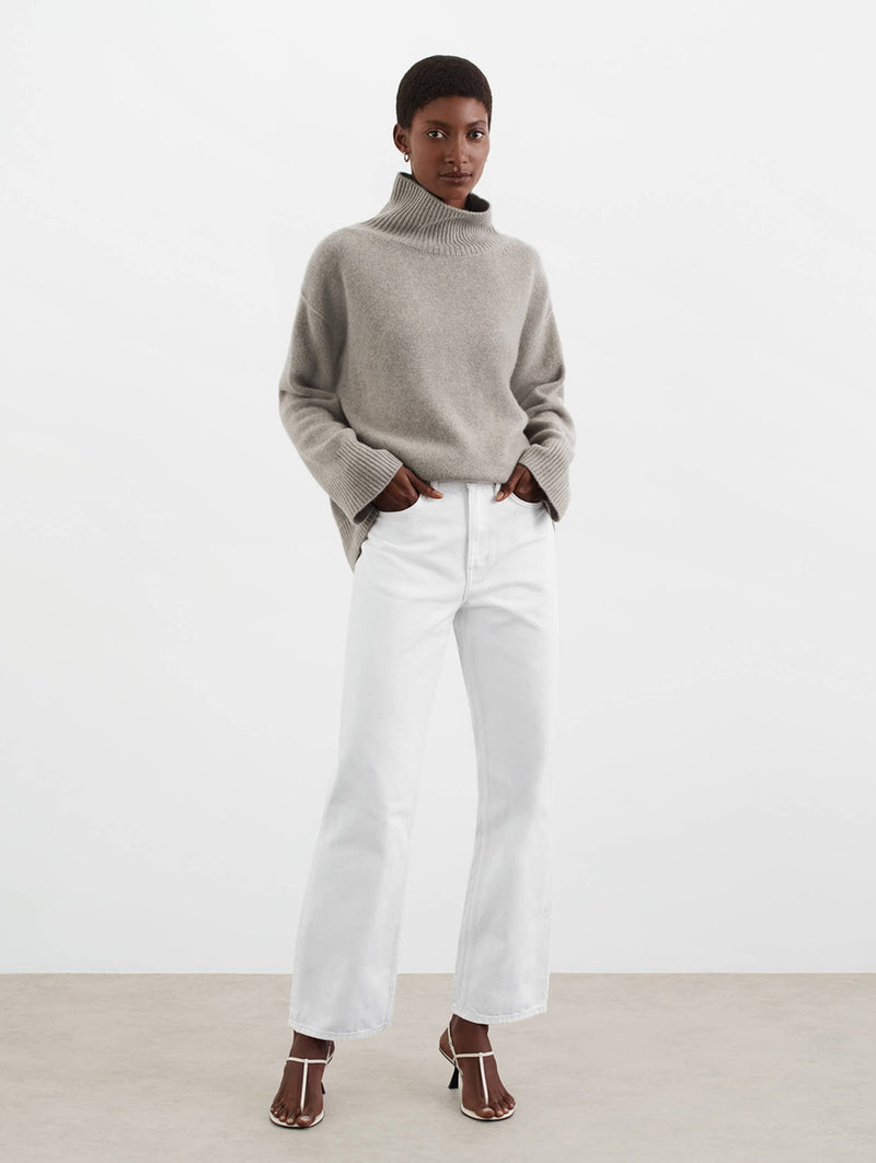 Boyfriend Cashmere Turtleneck in Greige