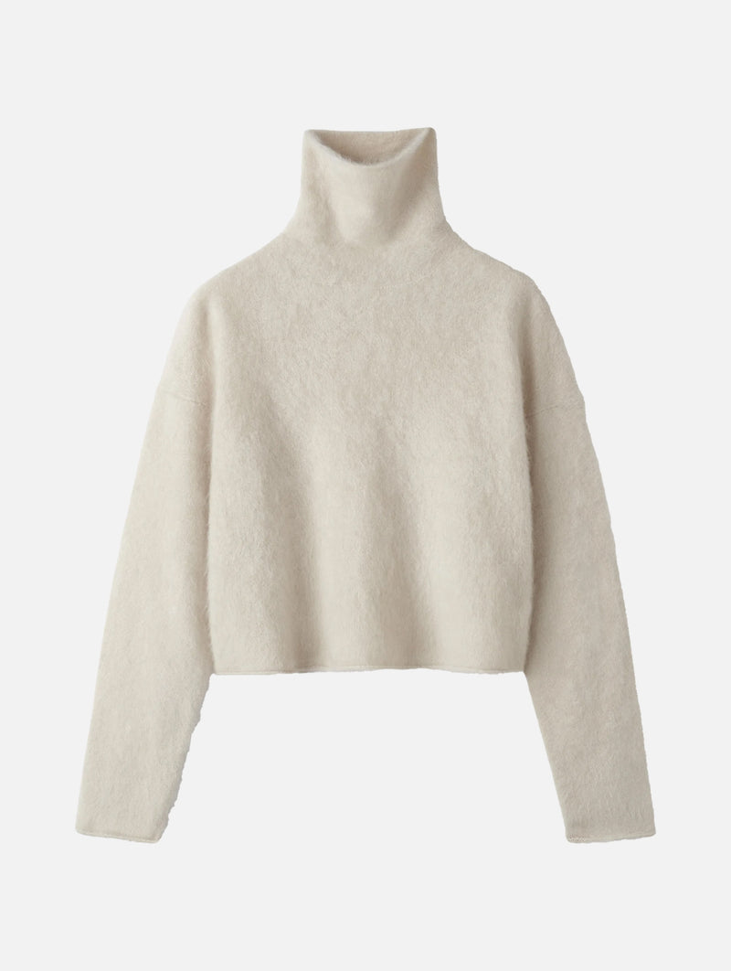 Brushed Cashmere Turtleneck in Chalk