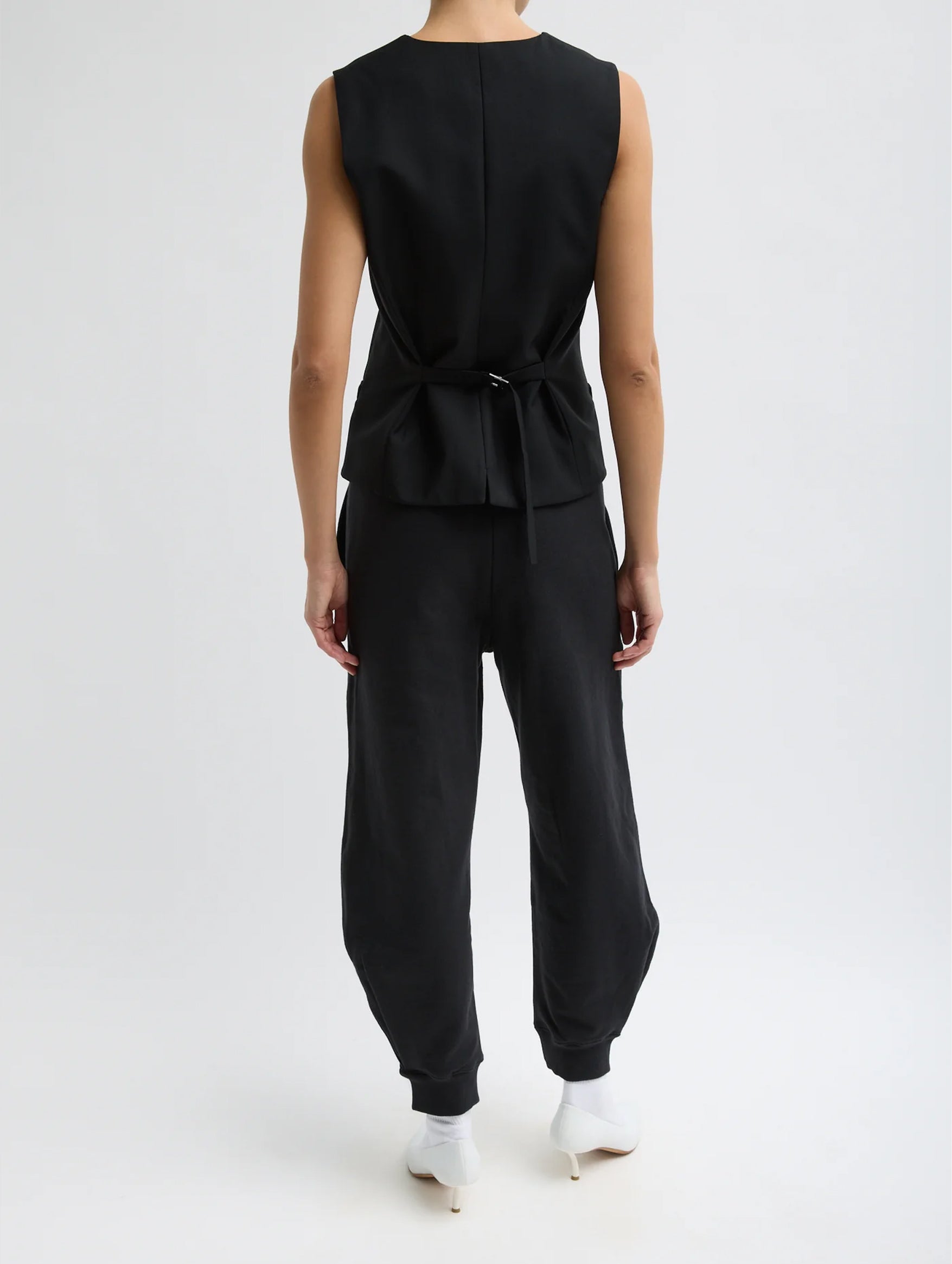 Calder Sweatpant in Black