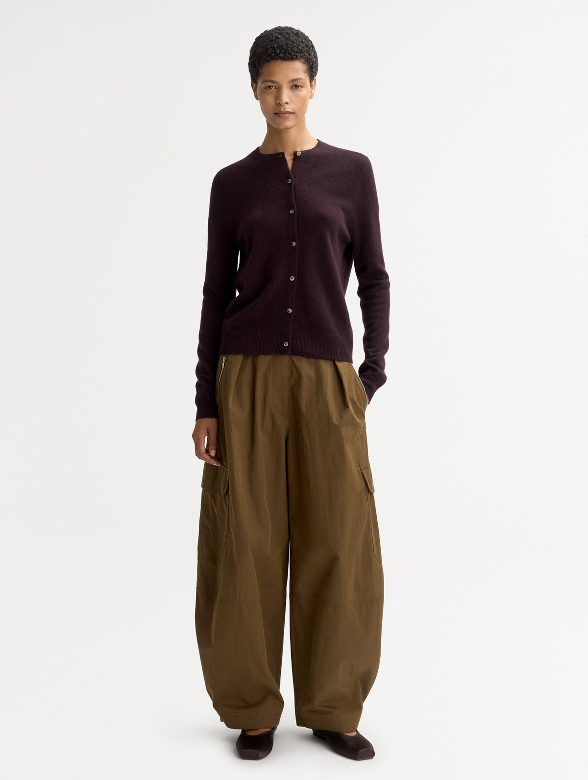 Classic Cashmere Cardigan in Midnight Plum