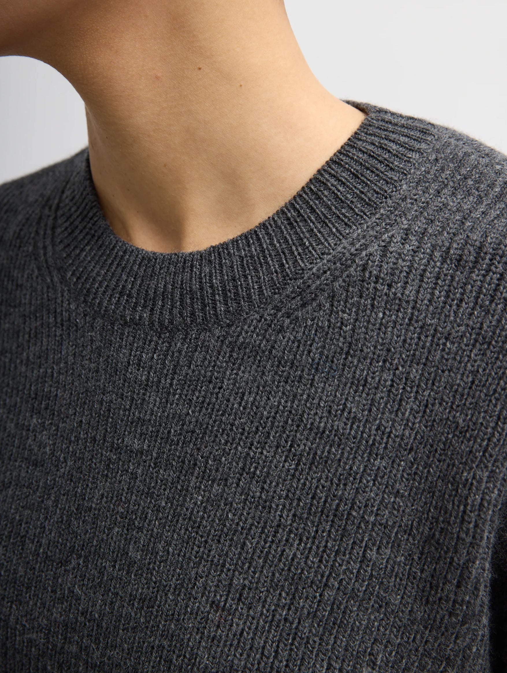 Cardigan Stitch Spilt Front Crewneck Easy Pullover in Heather Grey