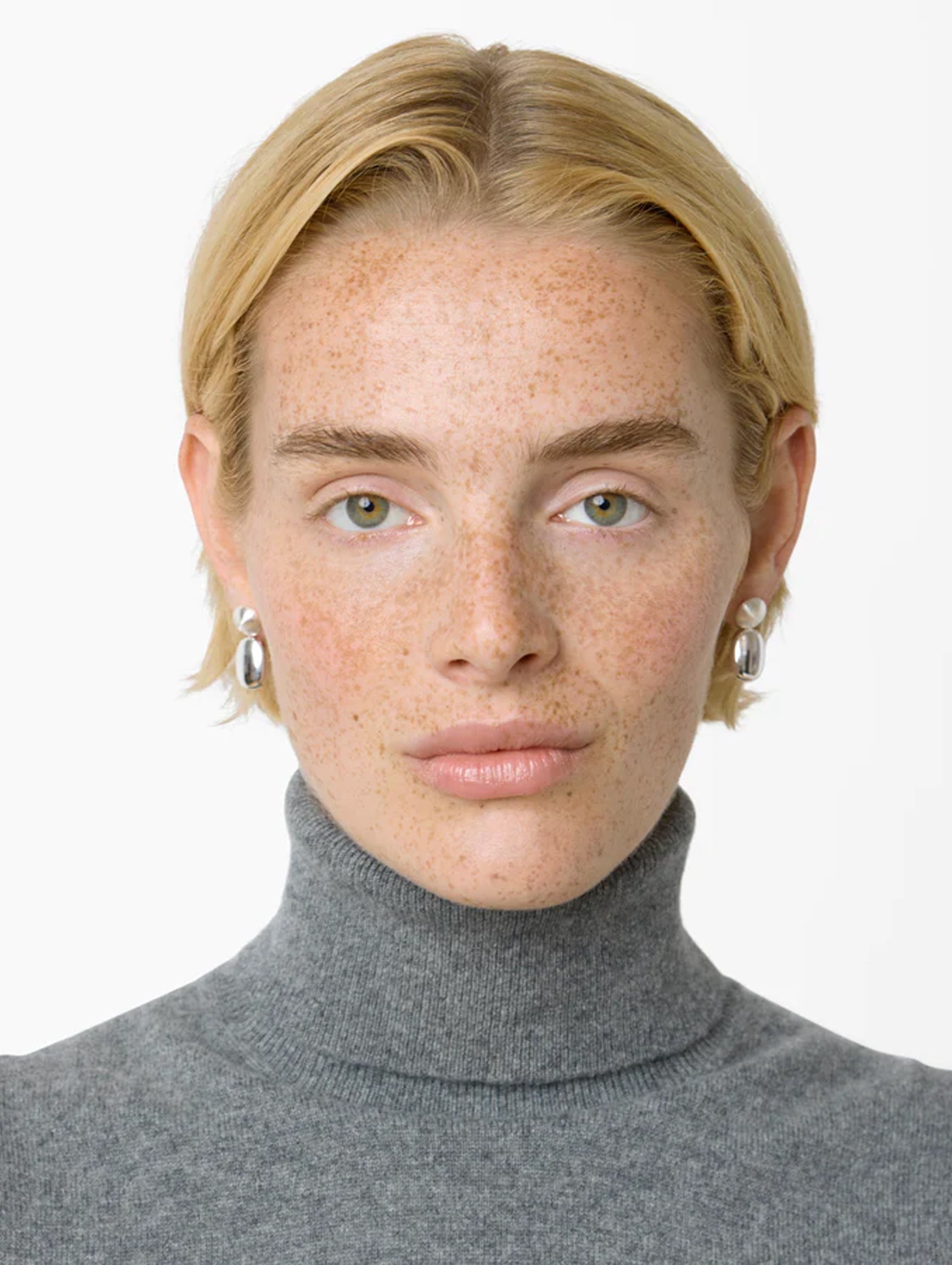 The Carla Earrings in Silver