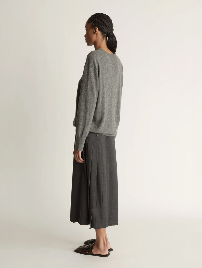 Cashmere Crewneck in Dark Grey