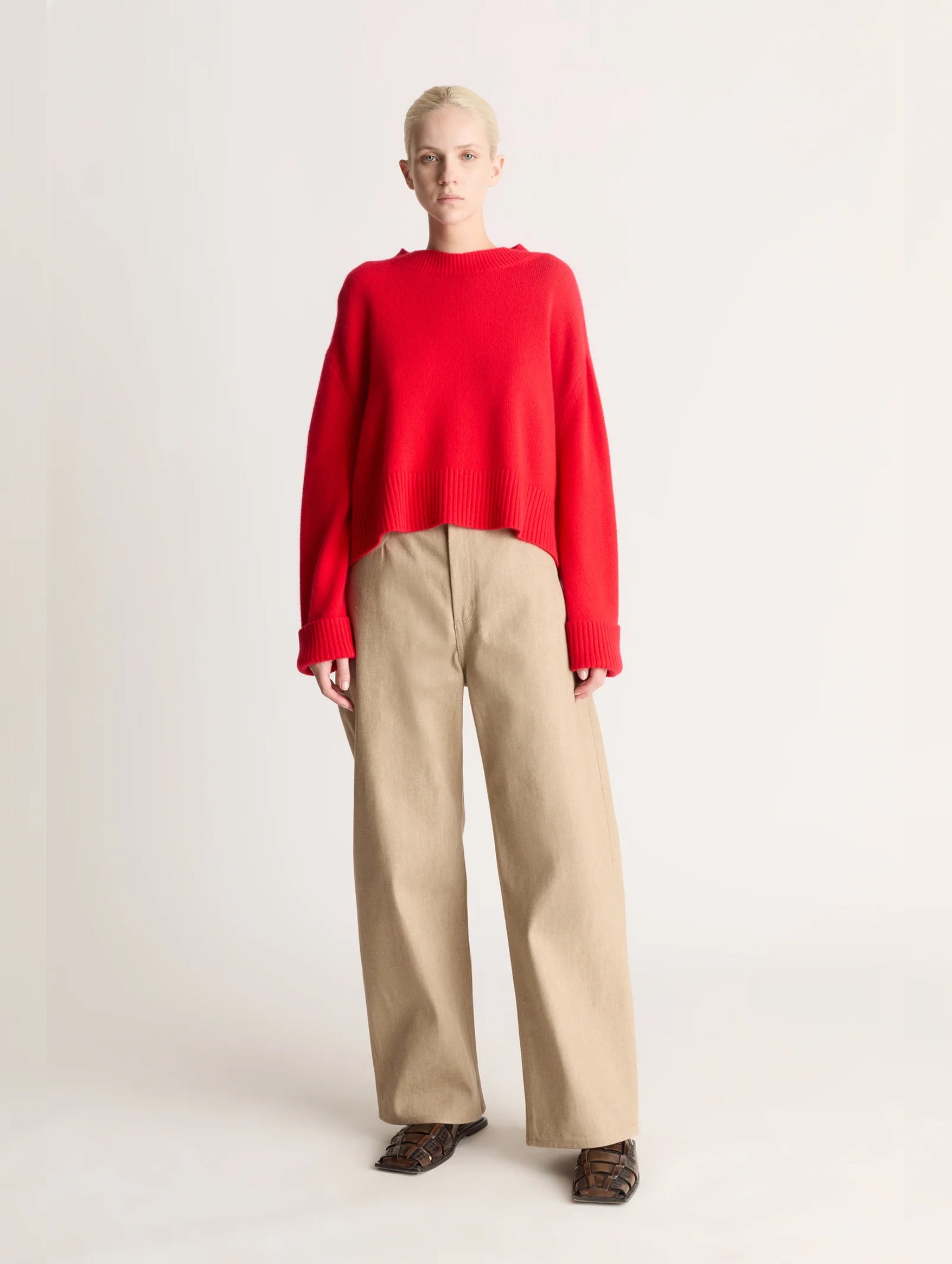 Cashmere Cropped Crewneck in Ruby