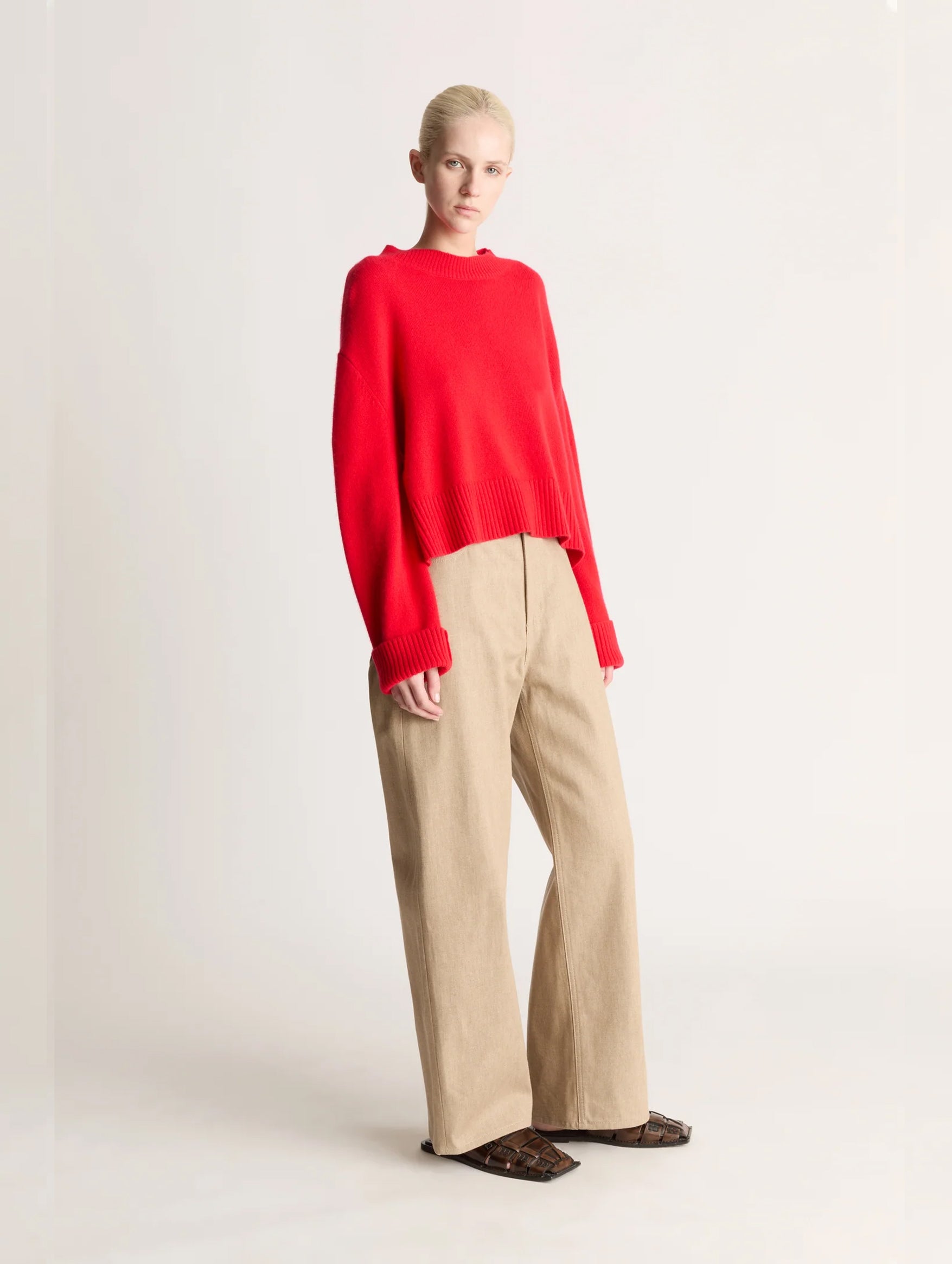 Cashmere Cropped Crewneck in Ruby