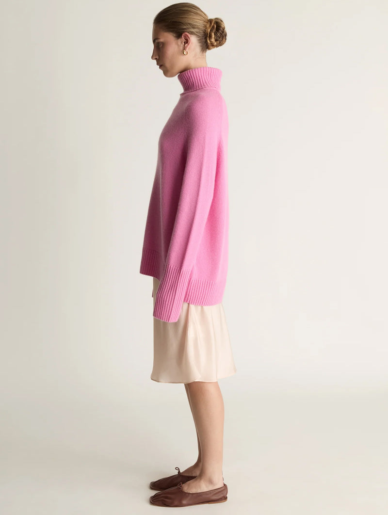 Cashmere Turtleneck in Bubblegum