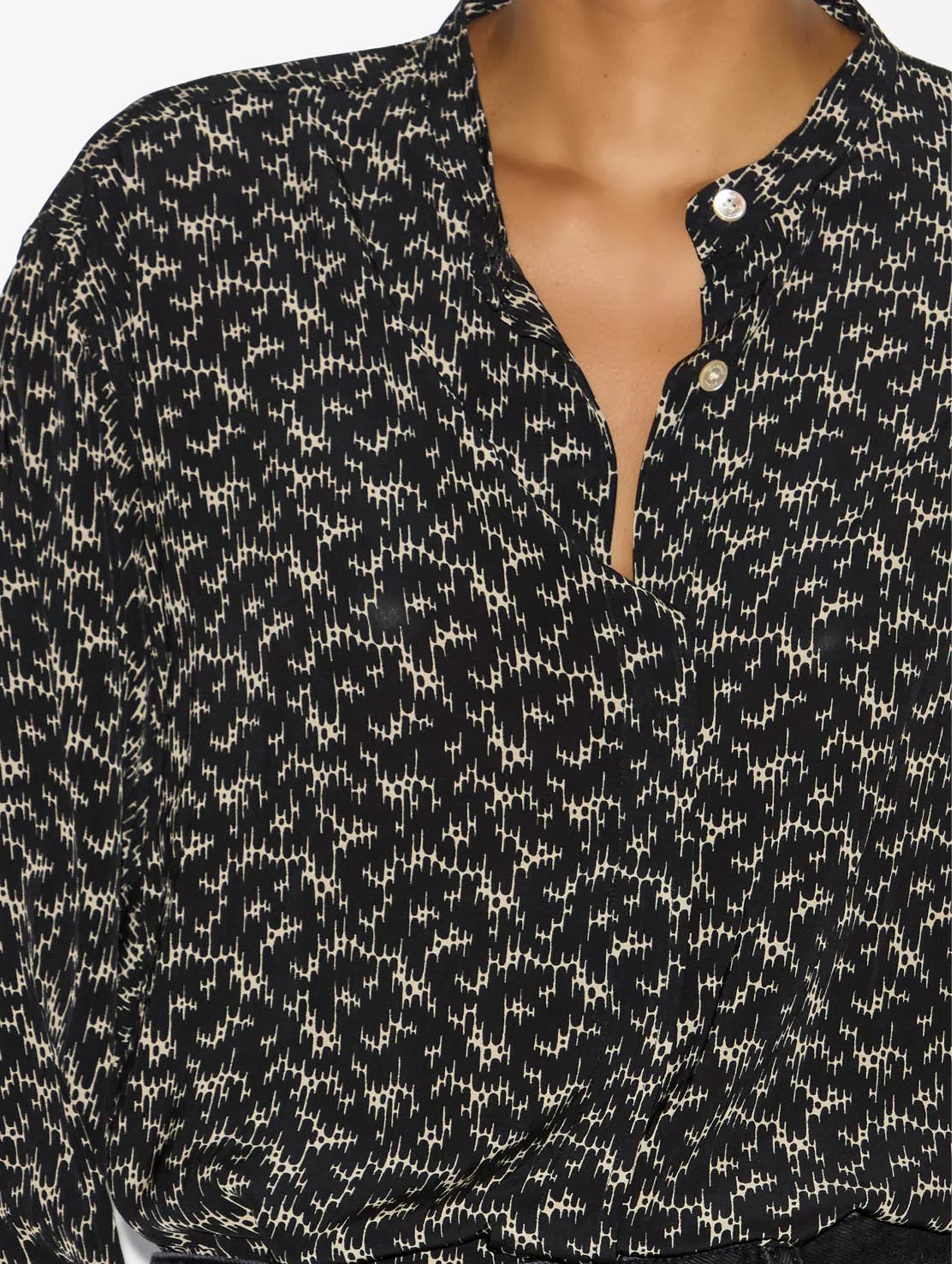 Catchell Shirt in Black