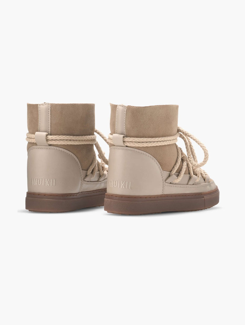 Classic Sneaker in Beige