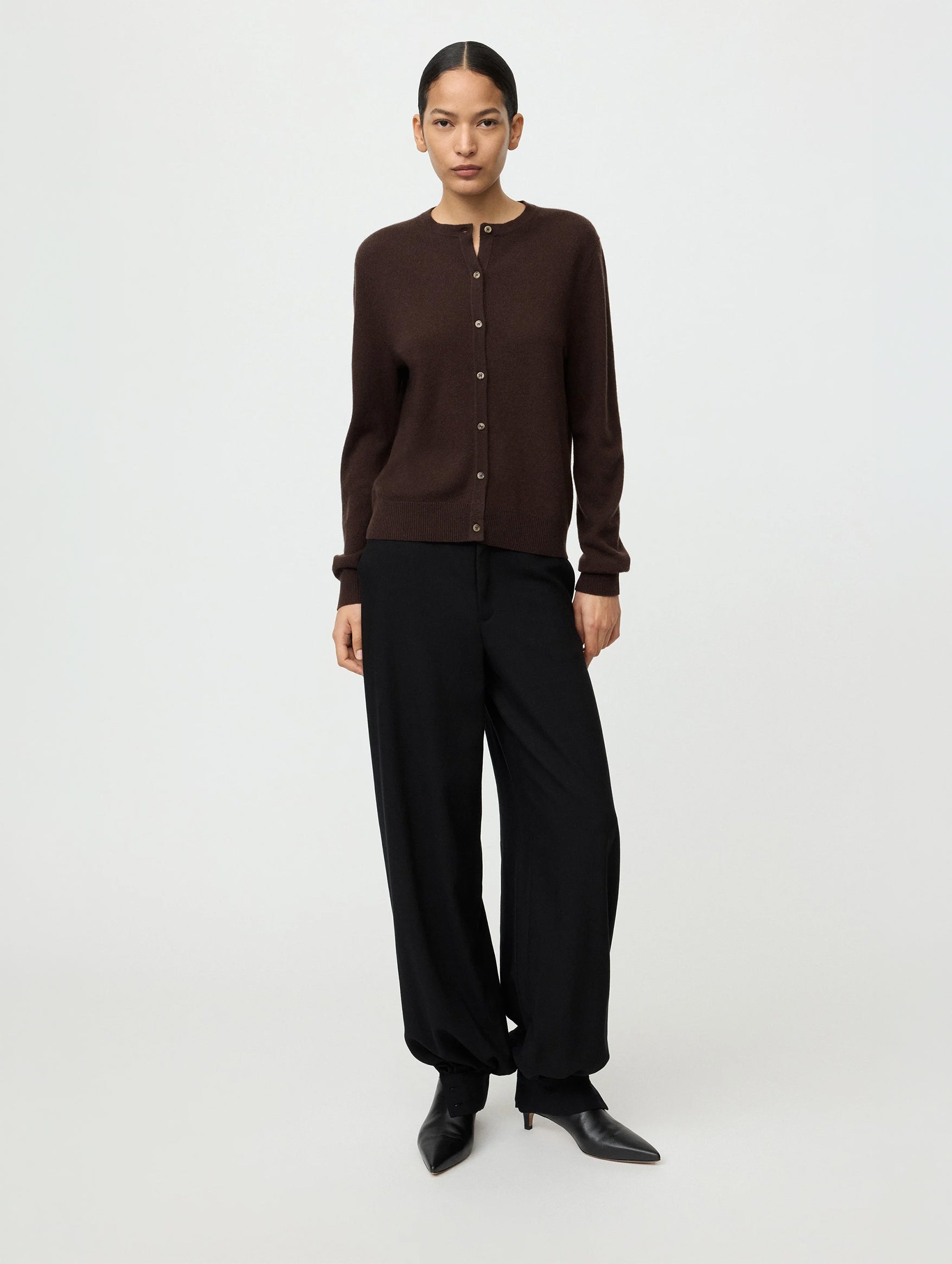 Classic Cashmere Cardigan in Mocha