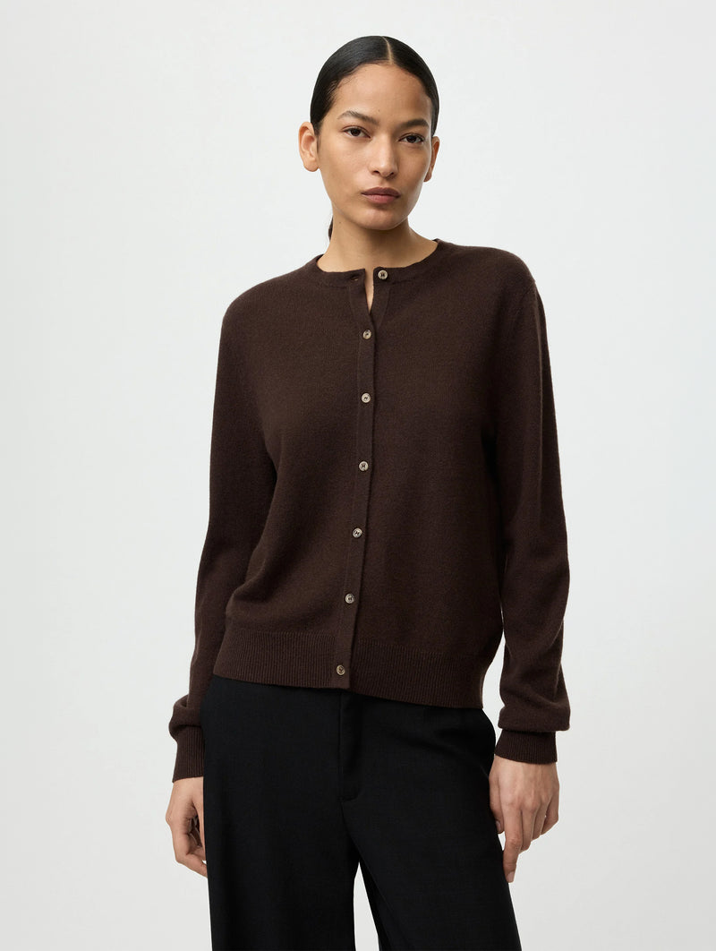 Classic Cashmere Cardigan in Mocha