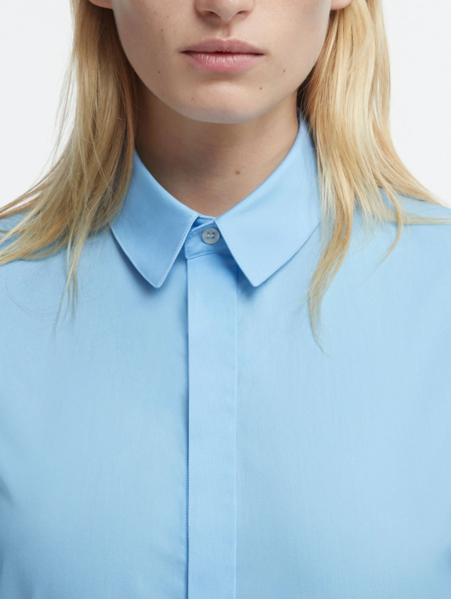 Classic Cotton Shirt in Blue