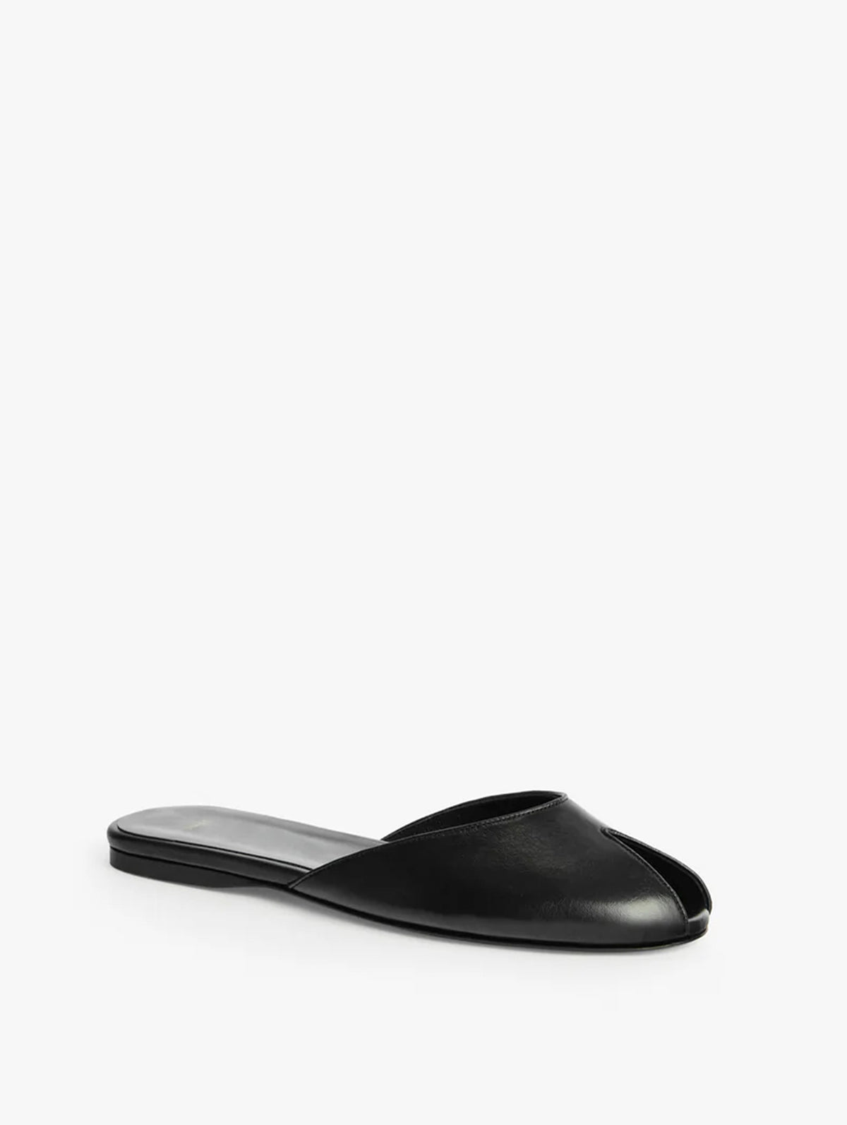 Date Flat in Black Creased Leather