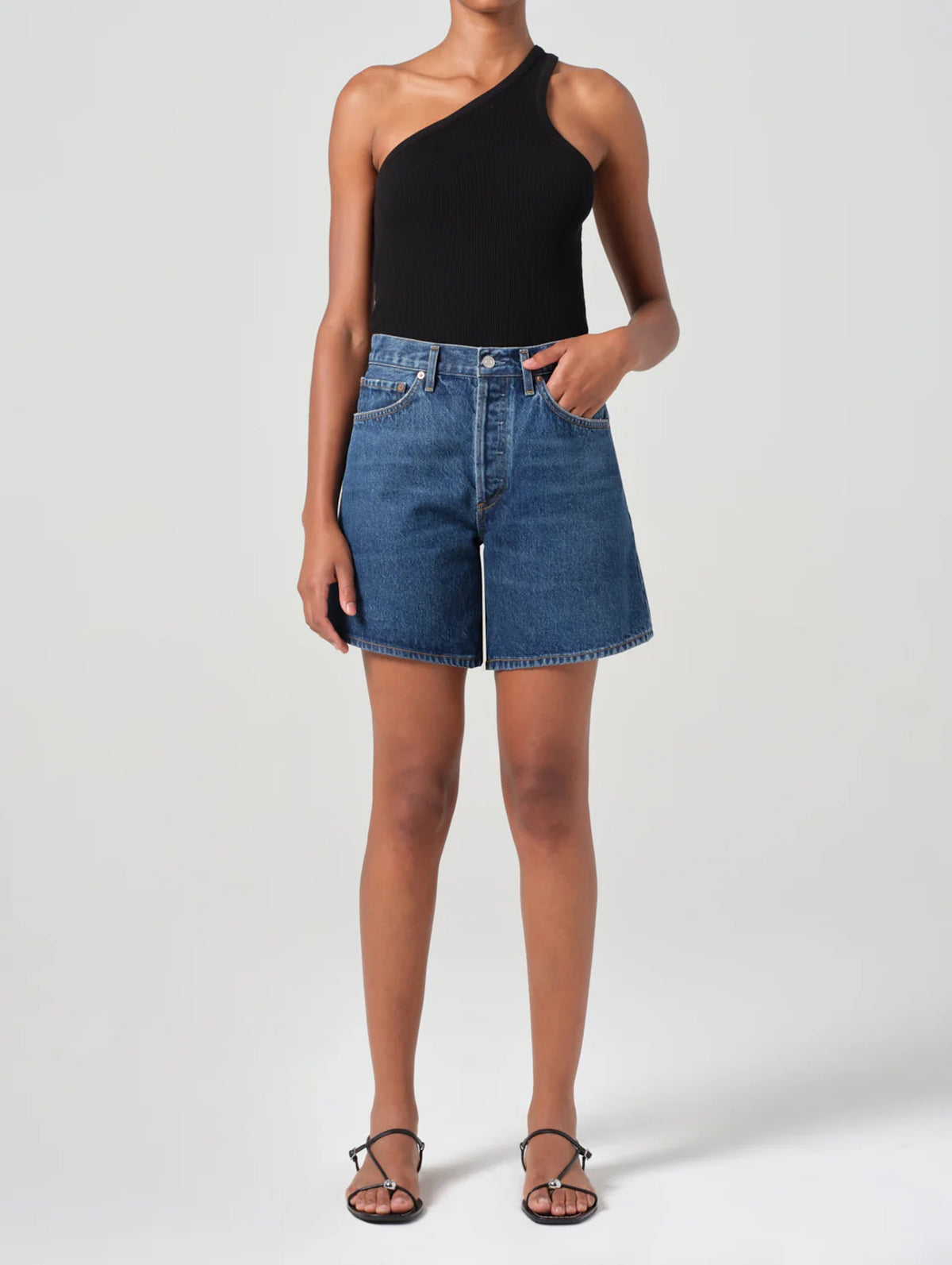 Dame Short In Enamour Dark Denim