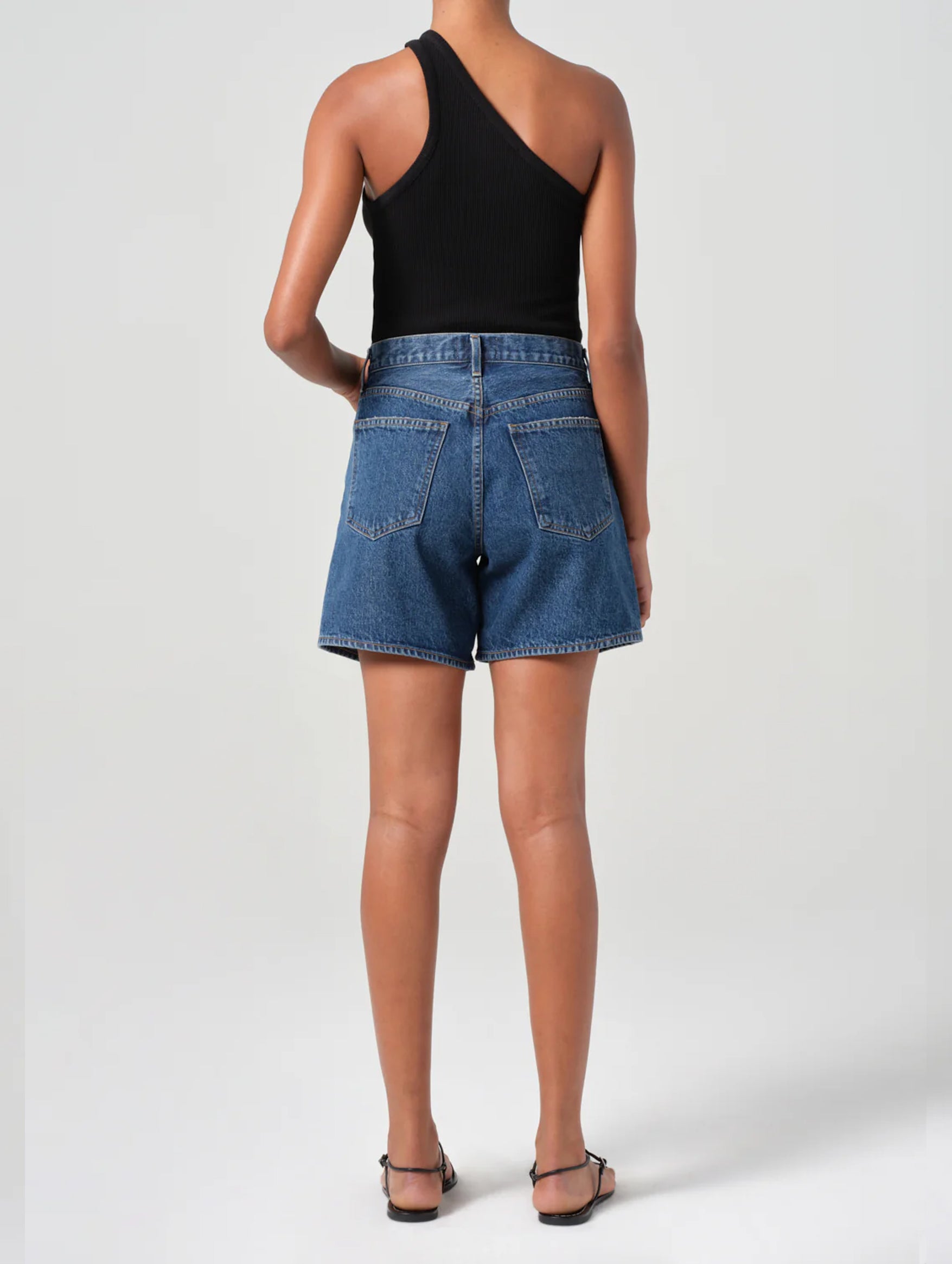 Dame Short In Enamour Dark Denim