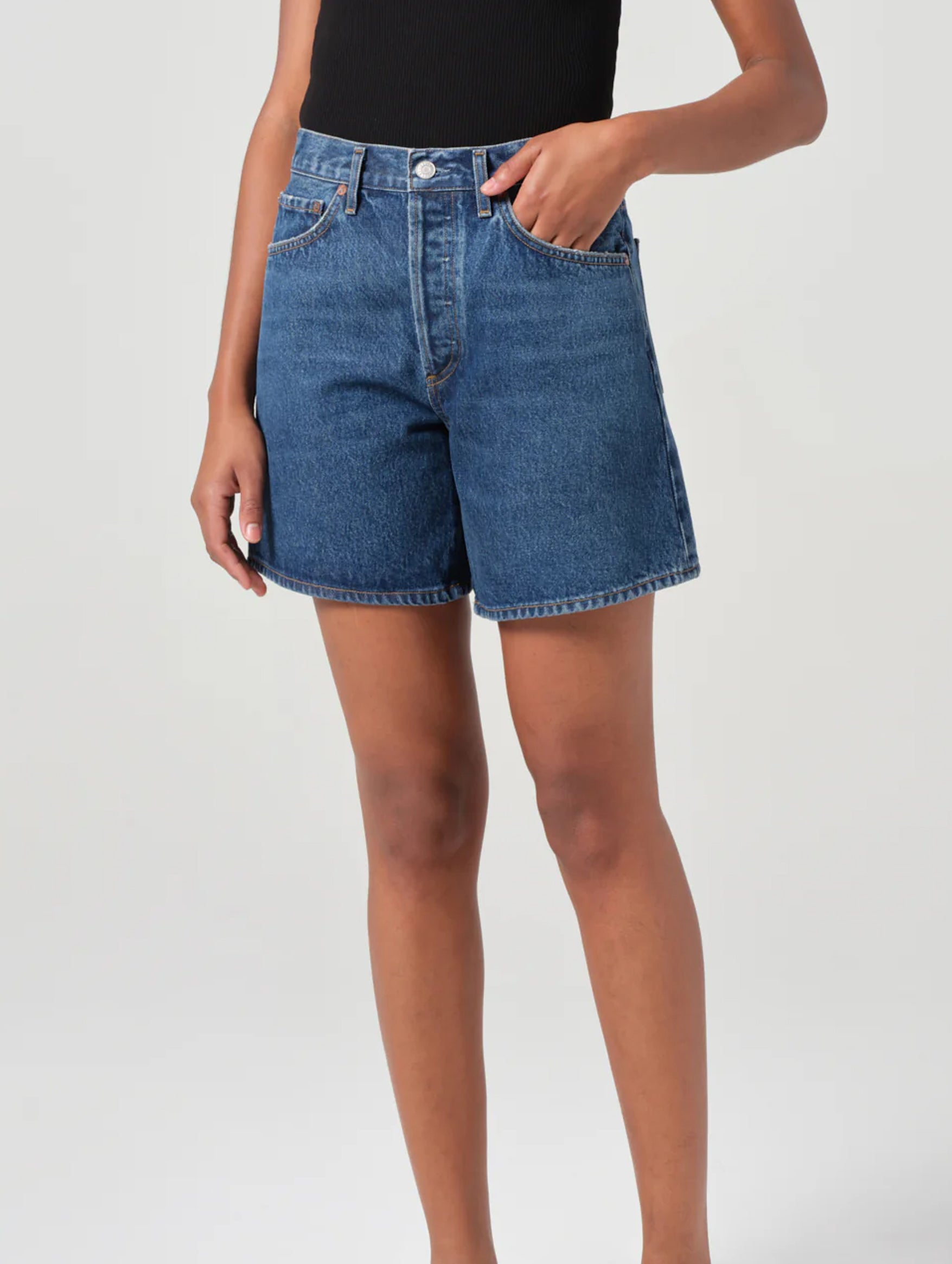 Dame Short In Enamour Dark Denim