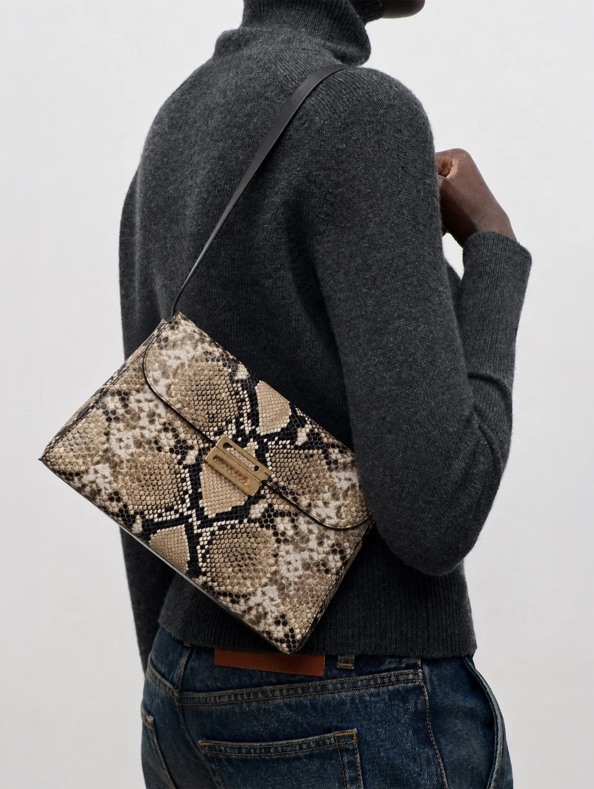 Dorian Trapeze Bag in Natural Brown