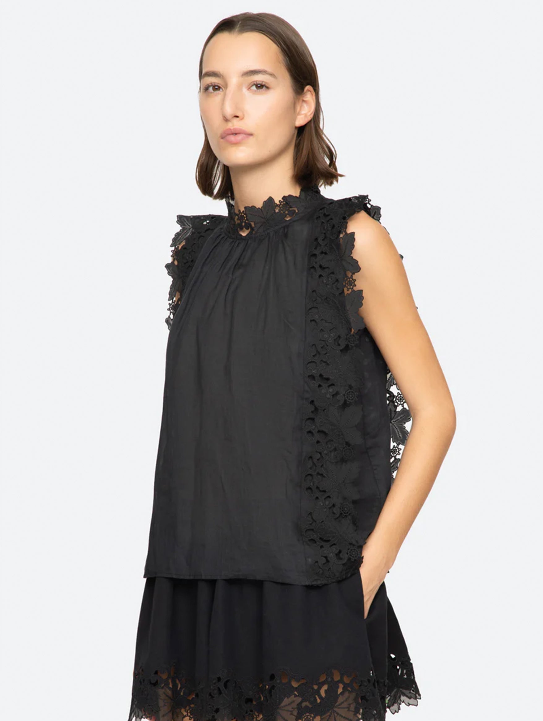 Eleannora Top in Black