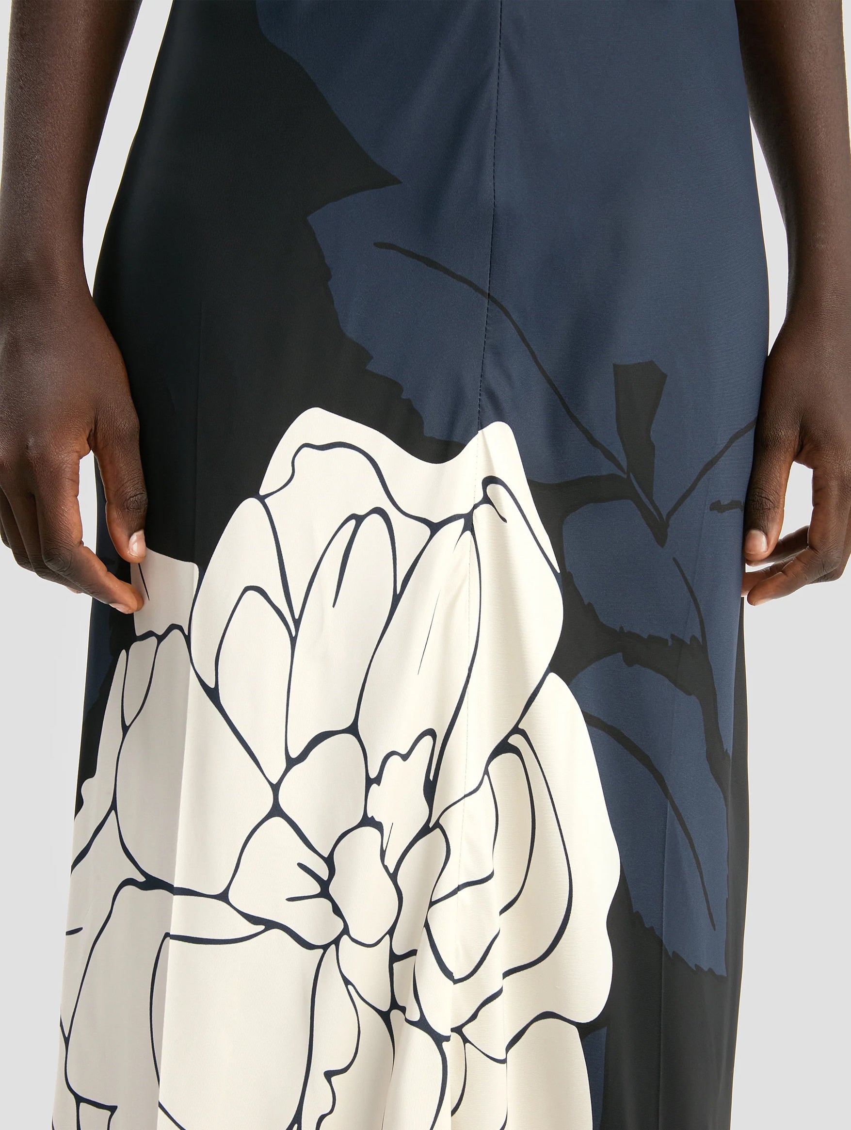 Eve Midi Dress in Dark Navy Floral Print