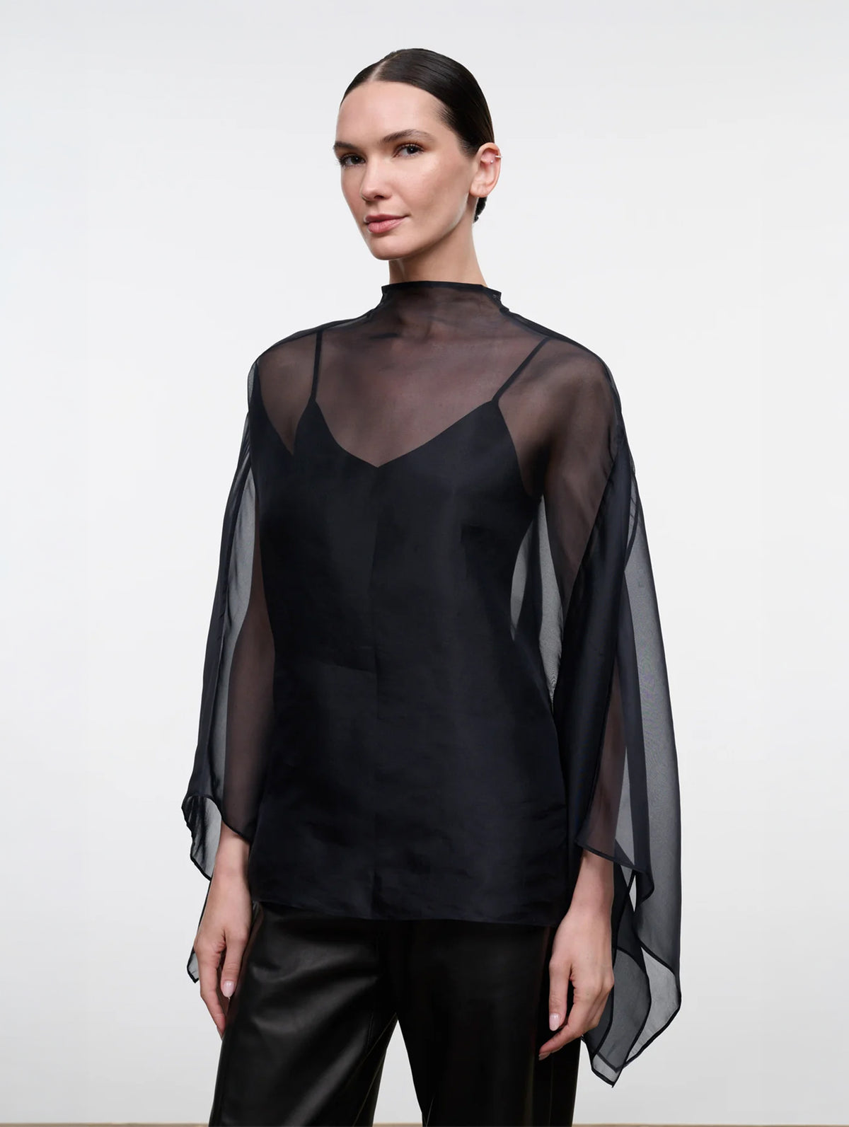 Fia Top in Black