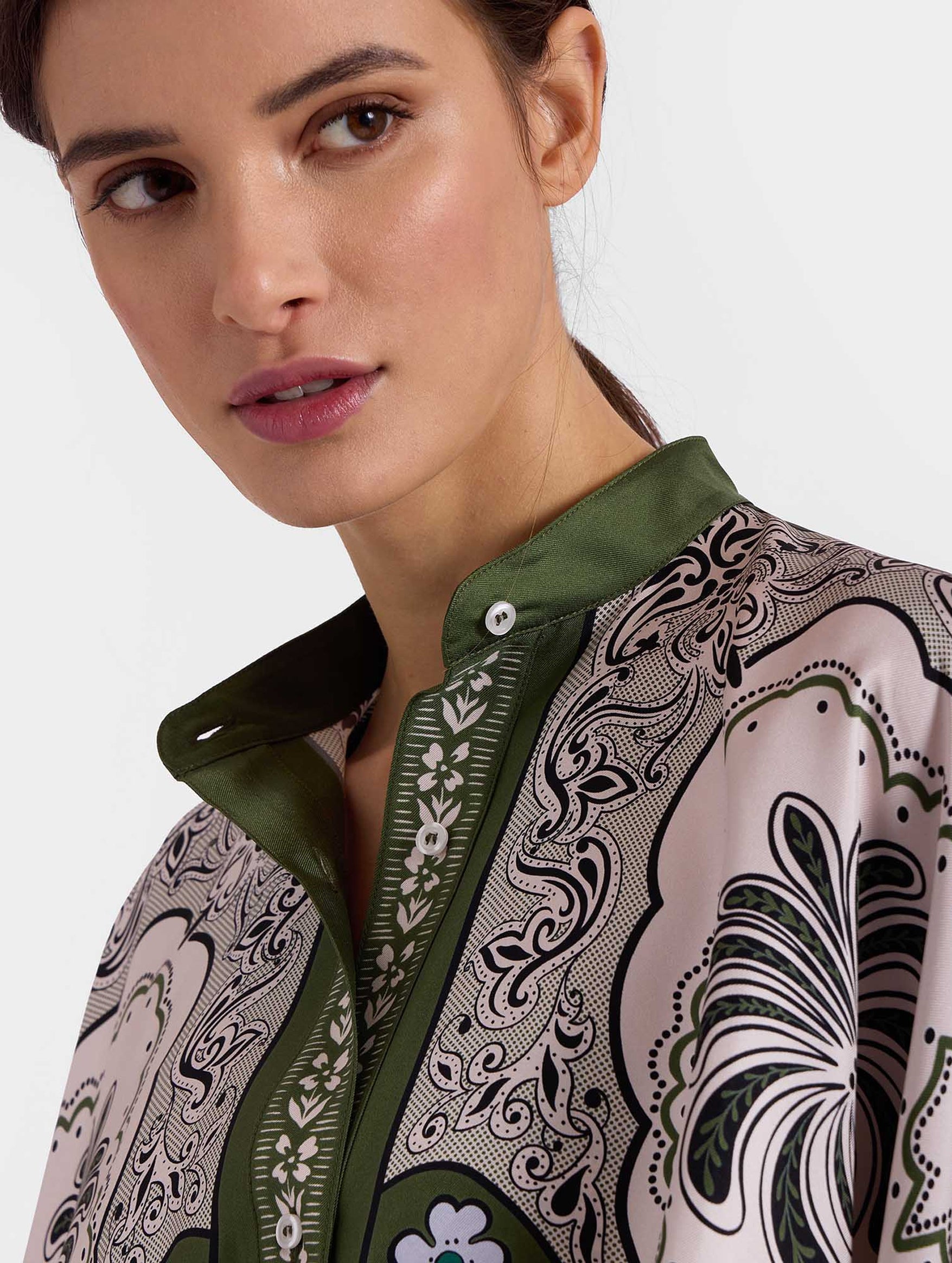 Foulard Silk Shirt In Mirage Placée Green