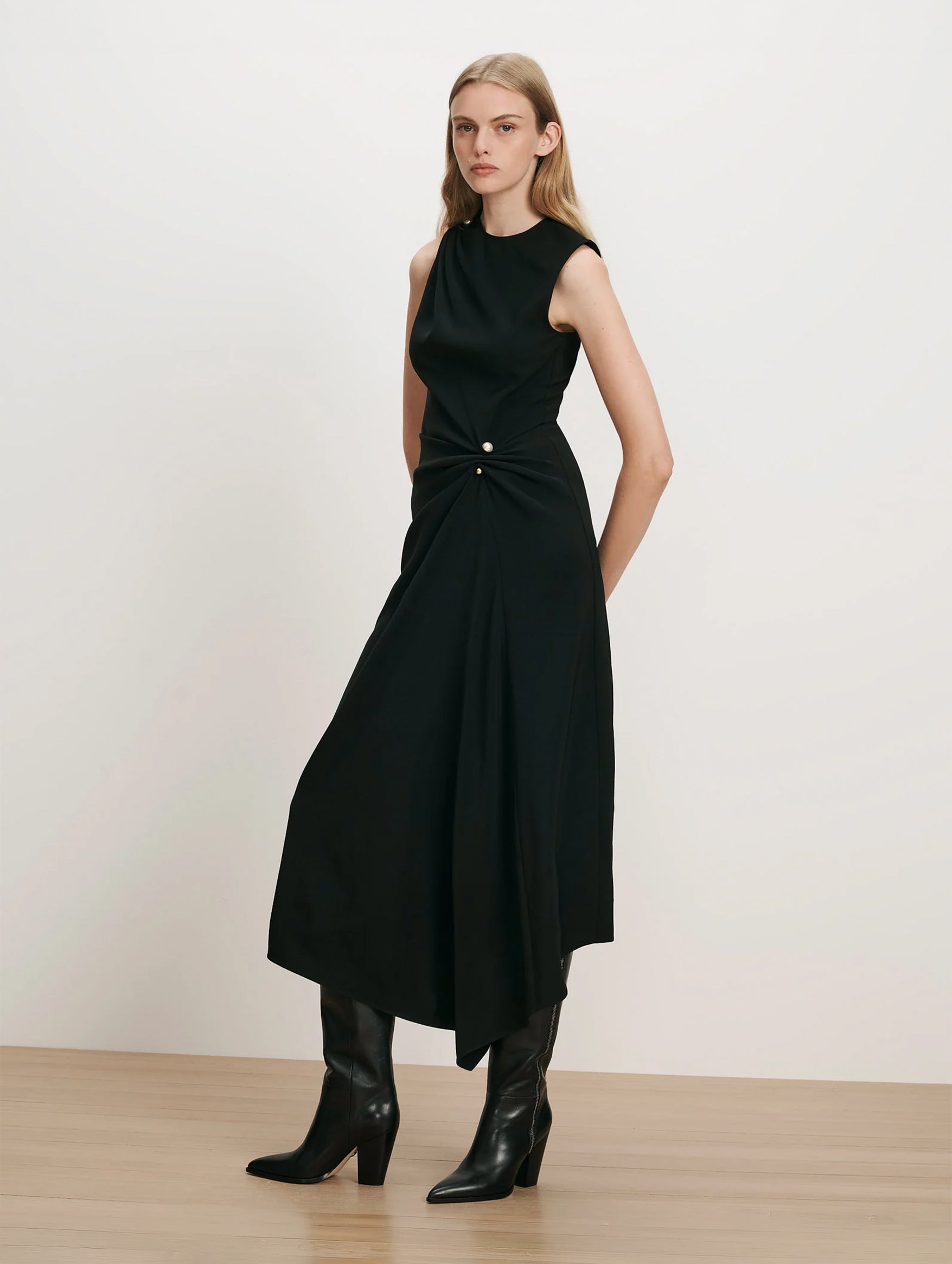Freja Dress in Black