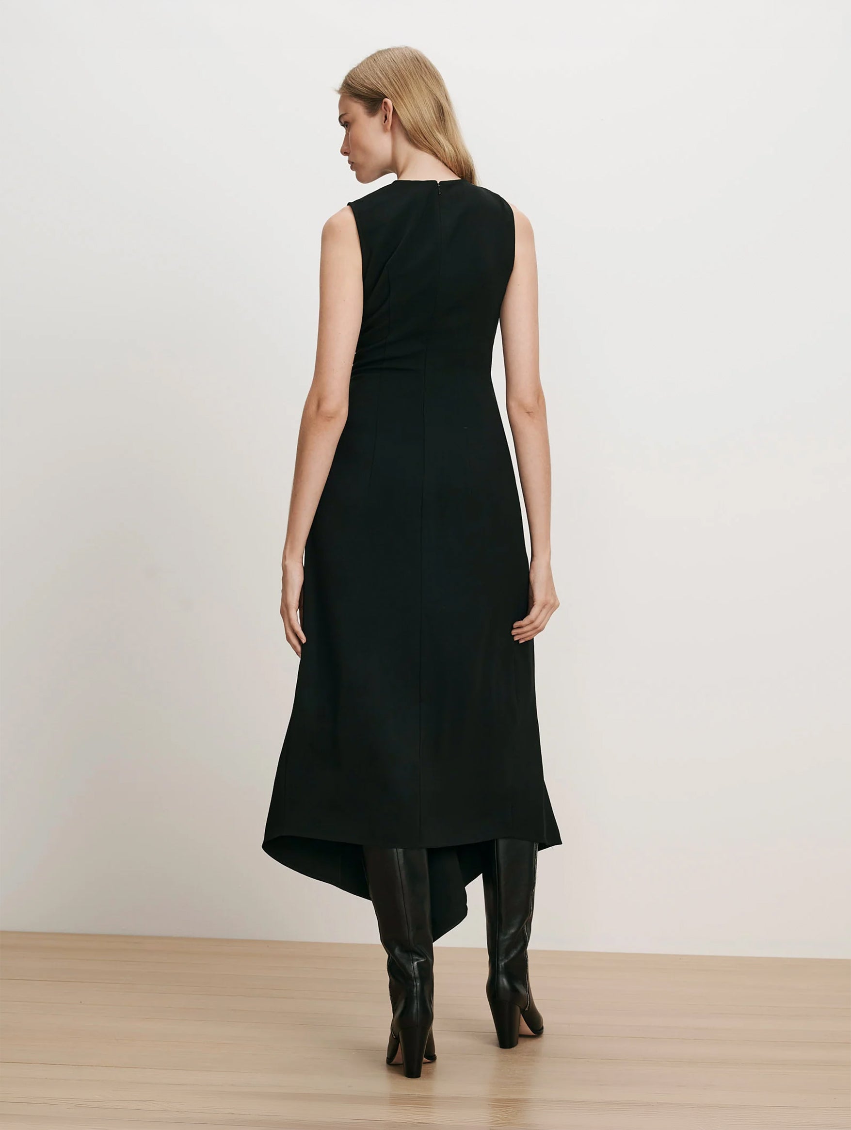 Freja Dress in Black