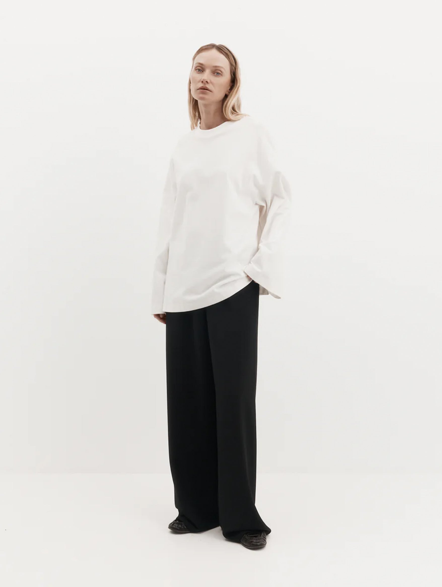Gibson Long Sleeve T-Shirt in Ivory