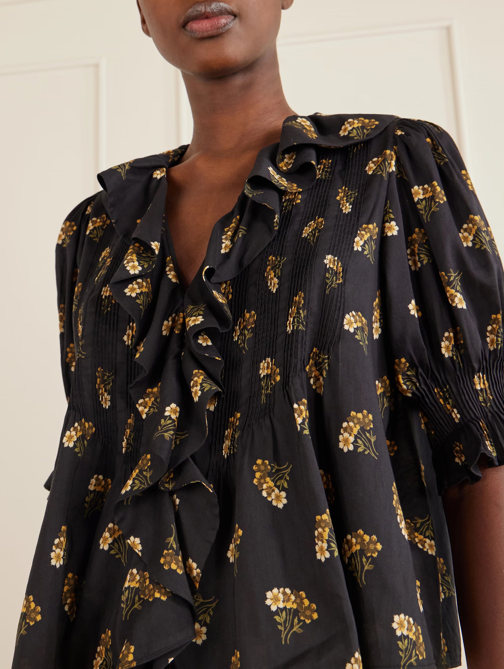 Henri Top in Buttercup Bouquet