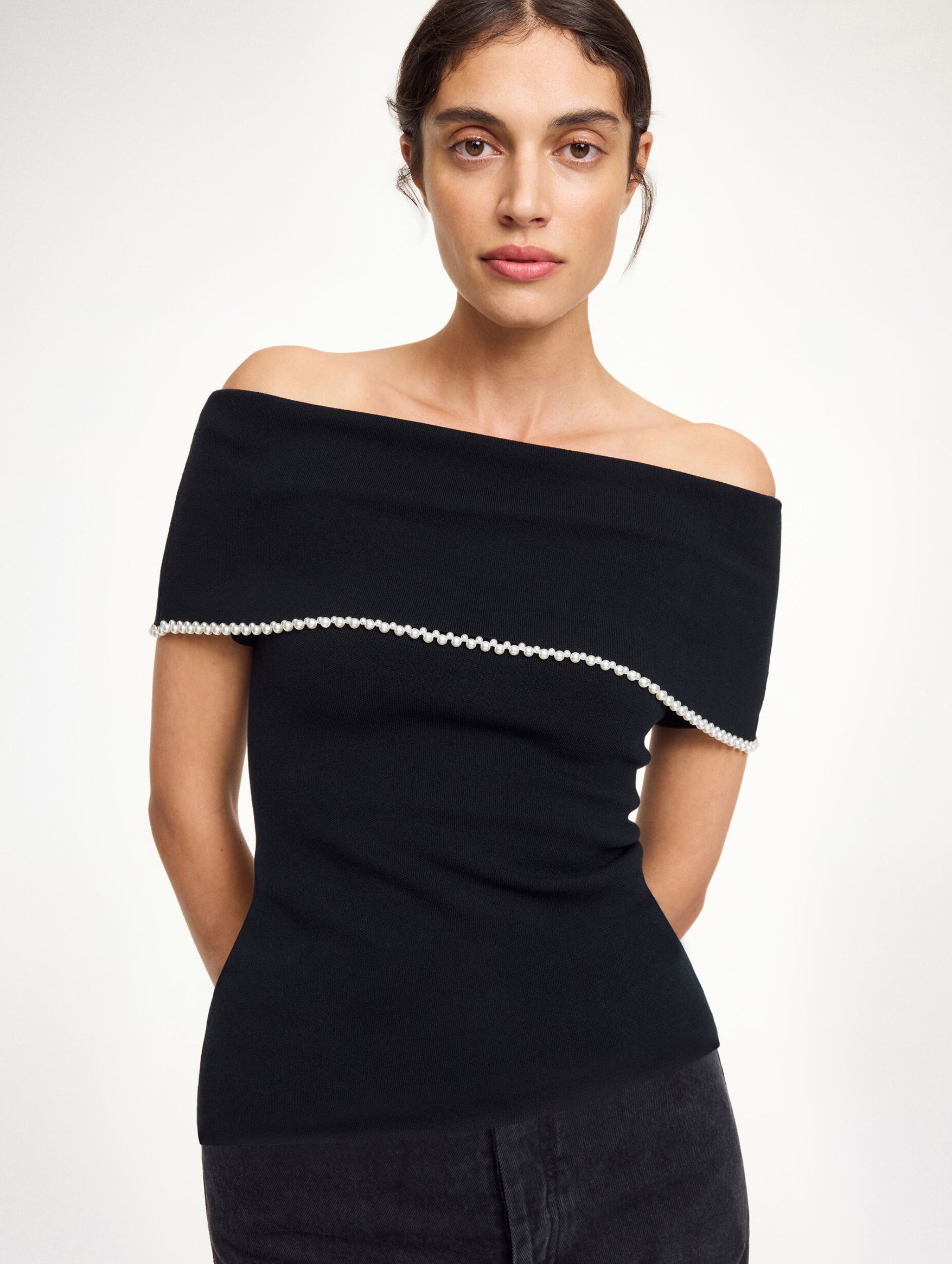 Hetha Top in Black