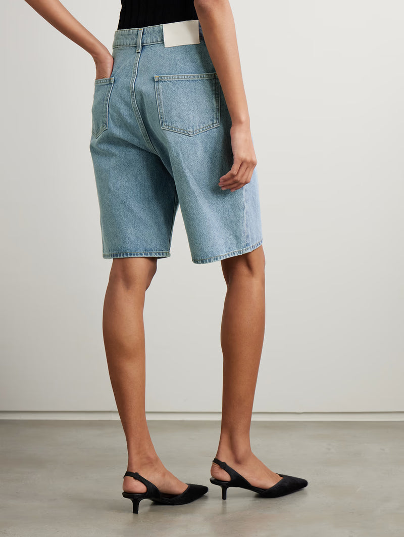 Isu Denim Short in Washed Blue