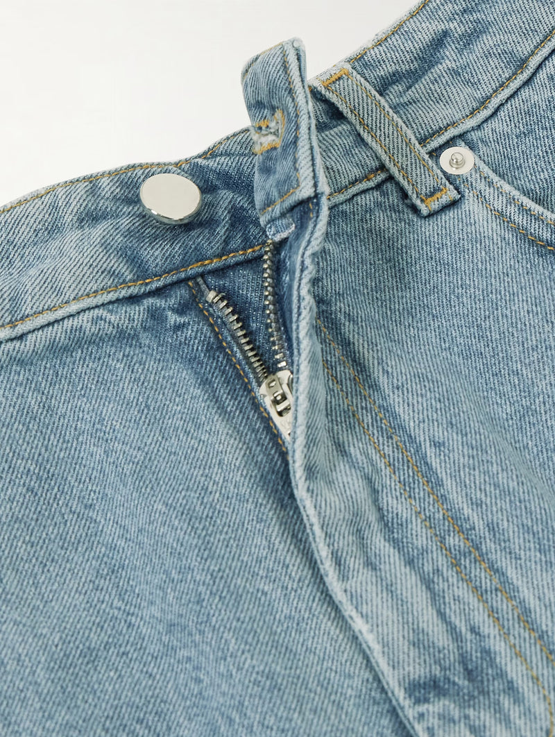 Isu Denim Short in Washed Blue