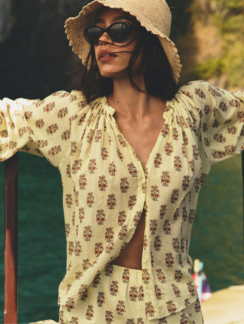 Jonie Top in Dandelion Grove