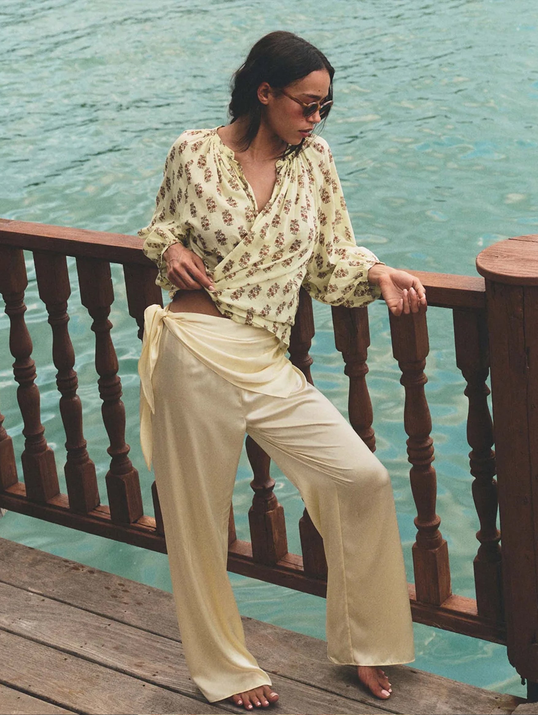Jonie Top in Dandelion Grove