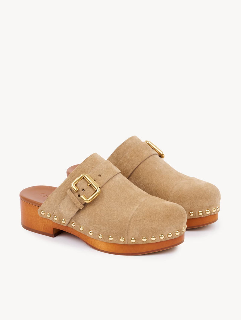 Jeannette Clog in Desert Sand