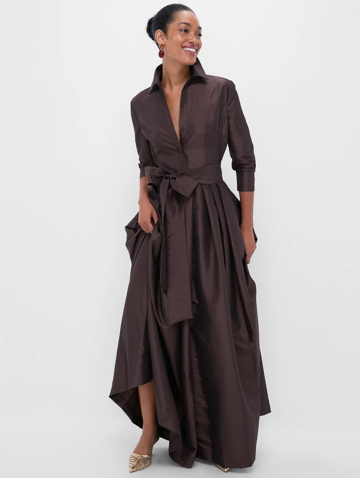 Julip Short Sleeve Belted Gown in Chocolate
