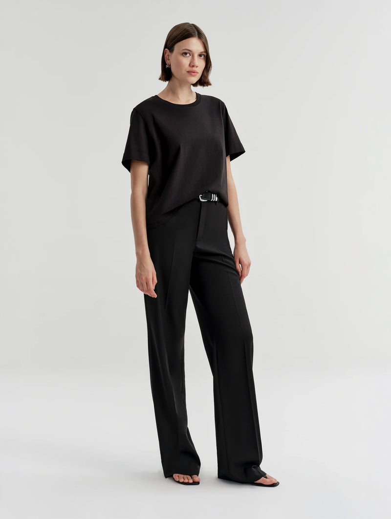 Kari Tee in Black