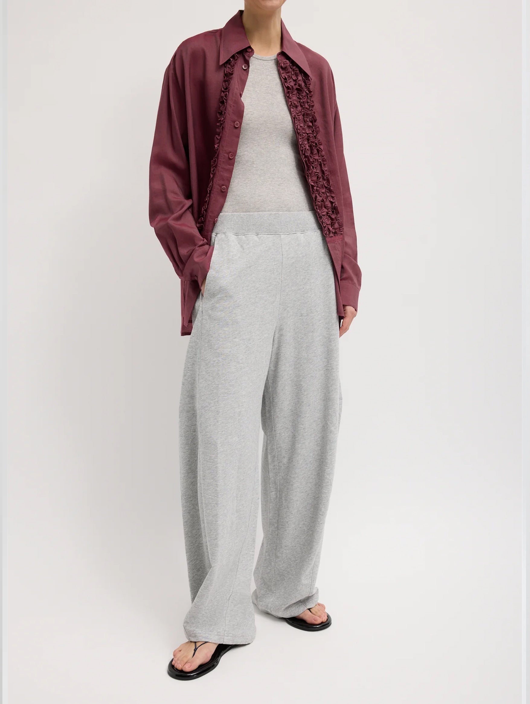 Light Weight Sweatshirting Short Winslow Pant in Heather Grey
